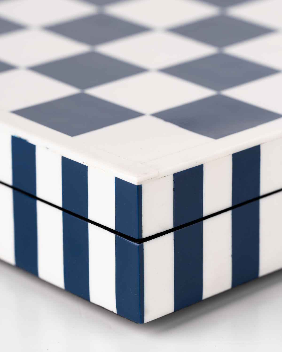 Collector's Cove Cobalt Chess Set