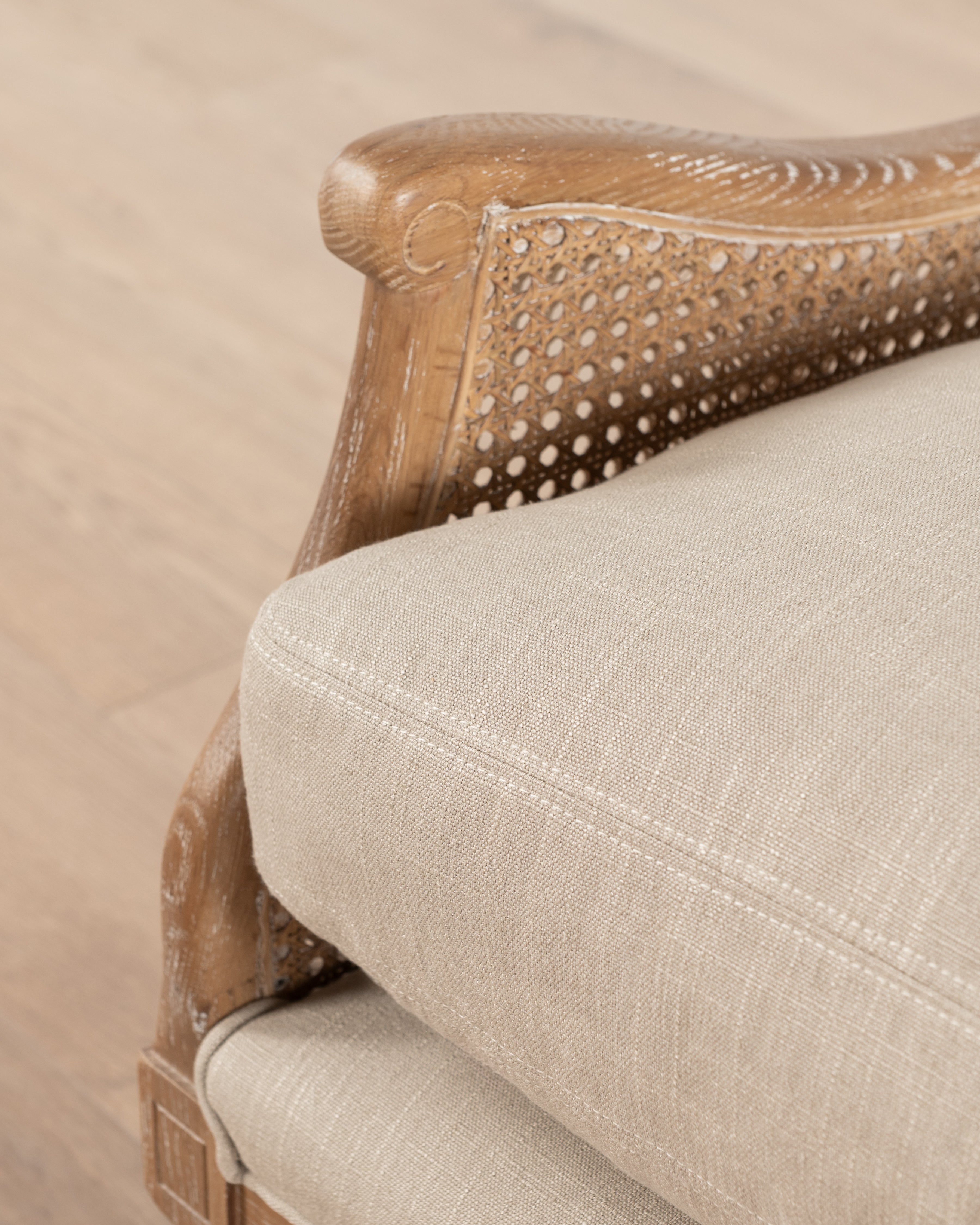 Amelie Wingback | Linen