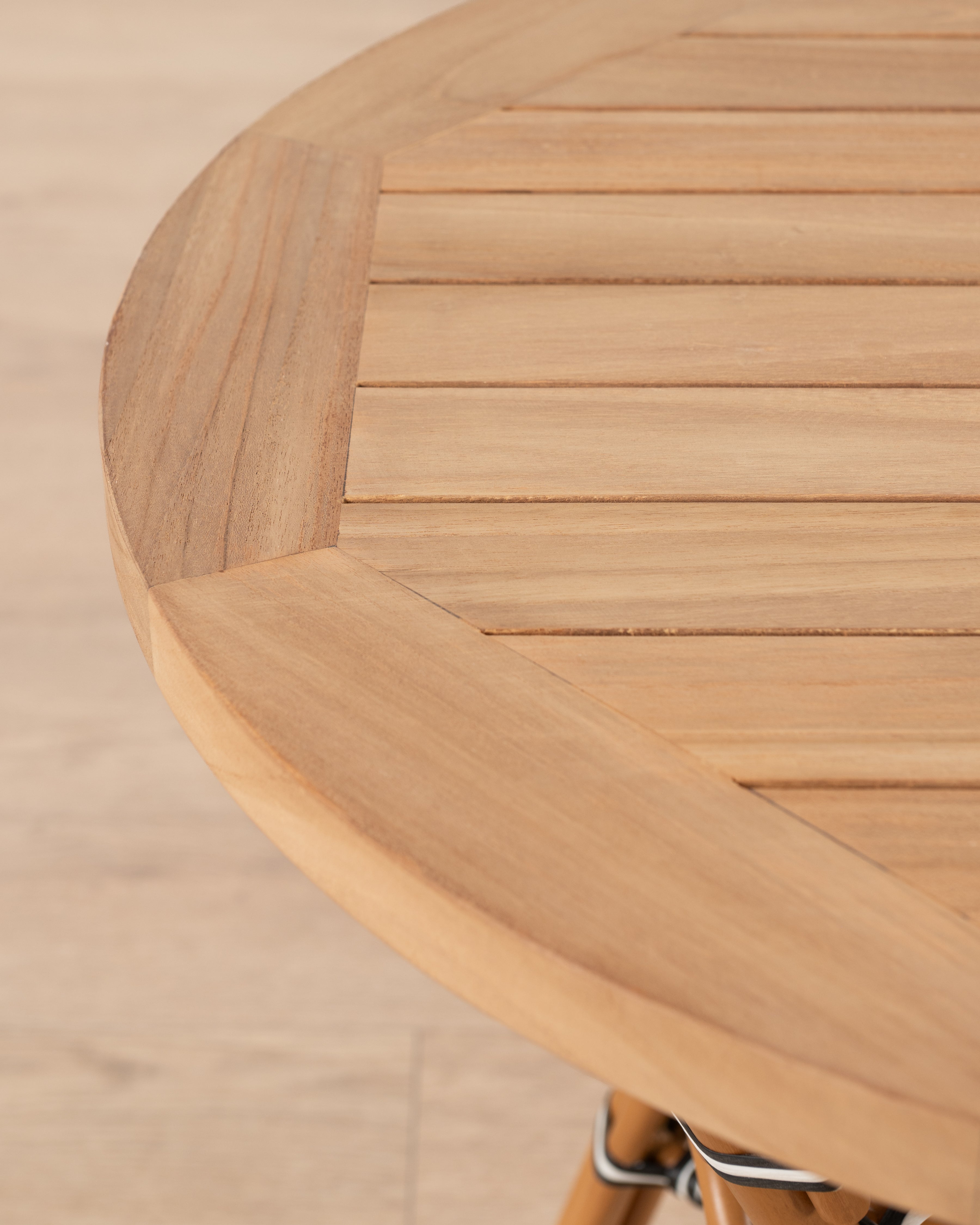 Brioche Bavans Cafe Table