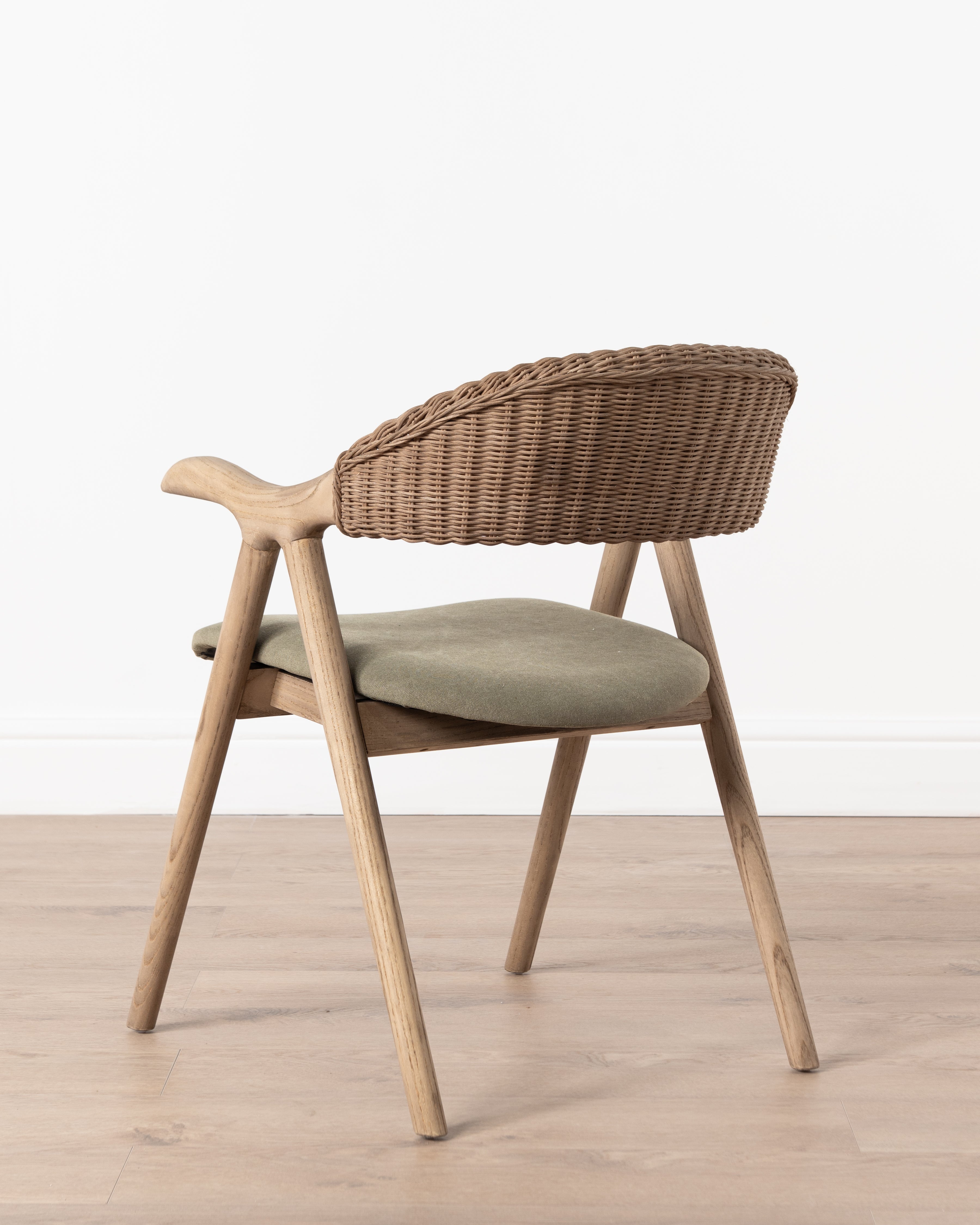 Quiver Dining Chair
