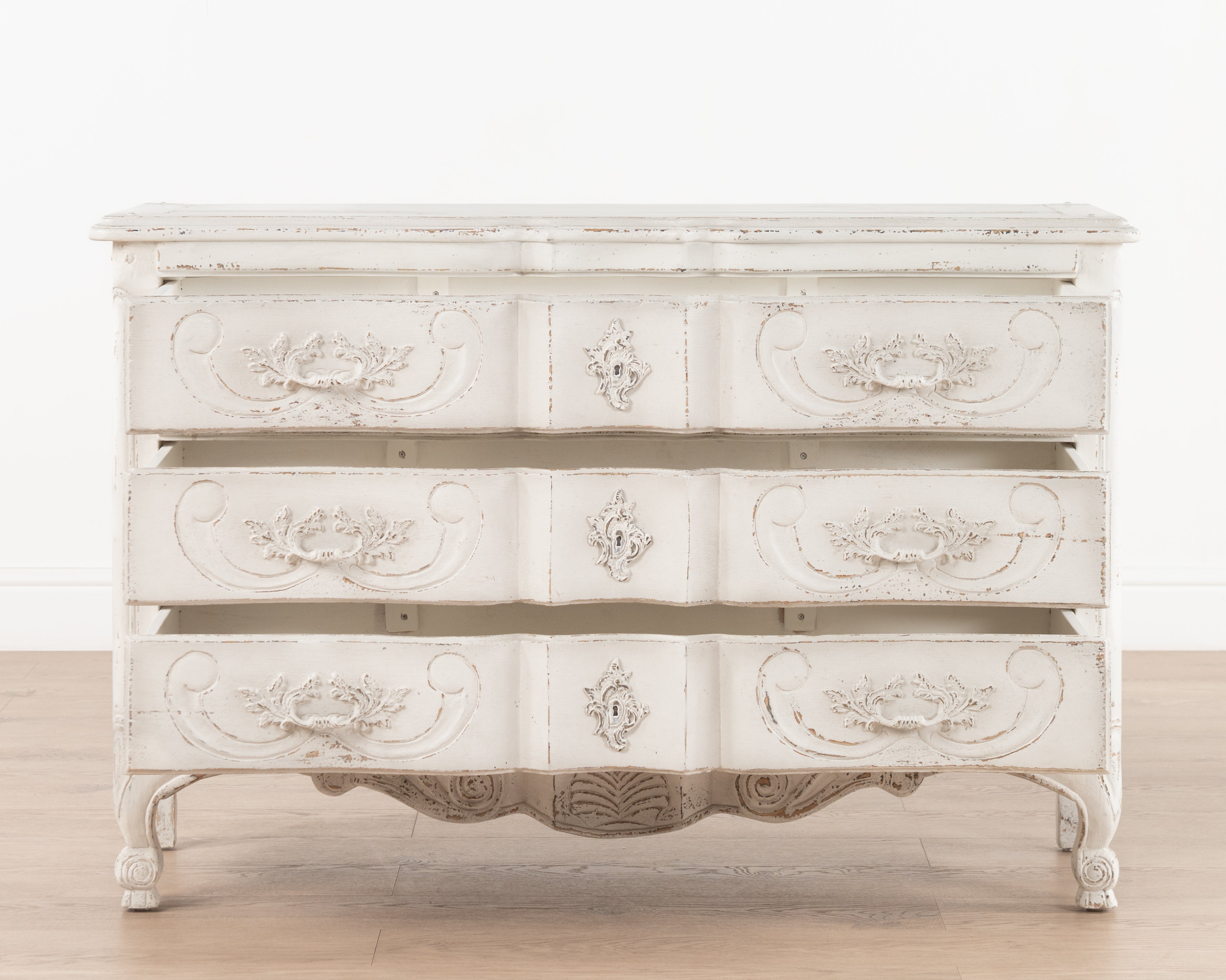 Guirlande Chest Of Drawers