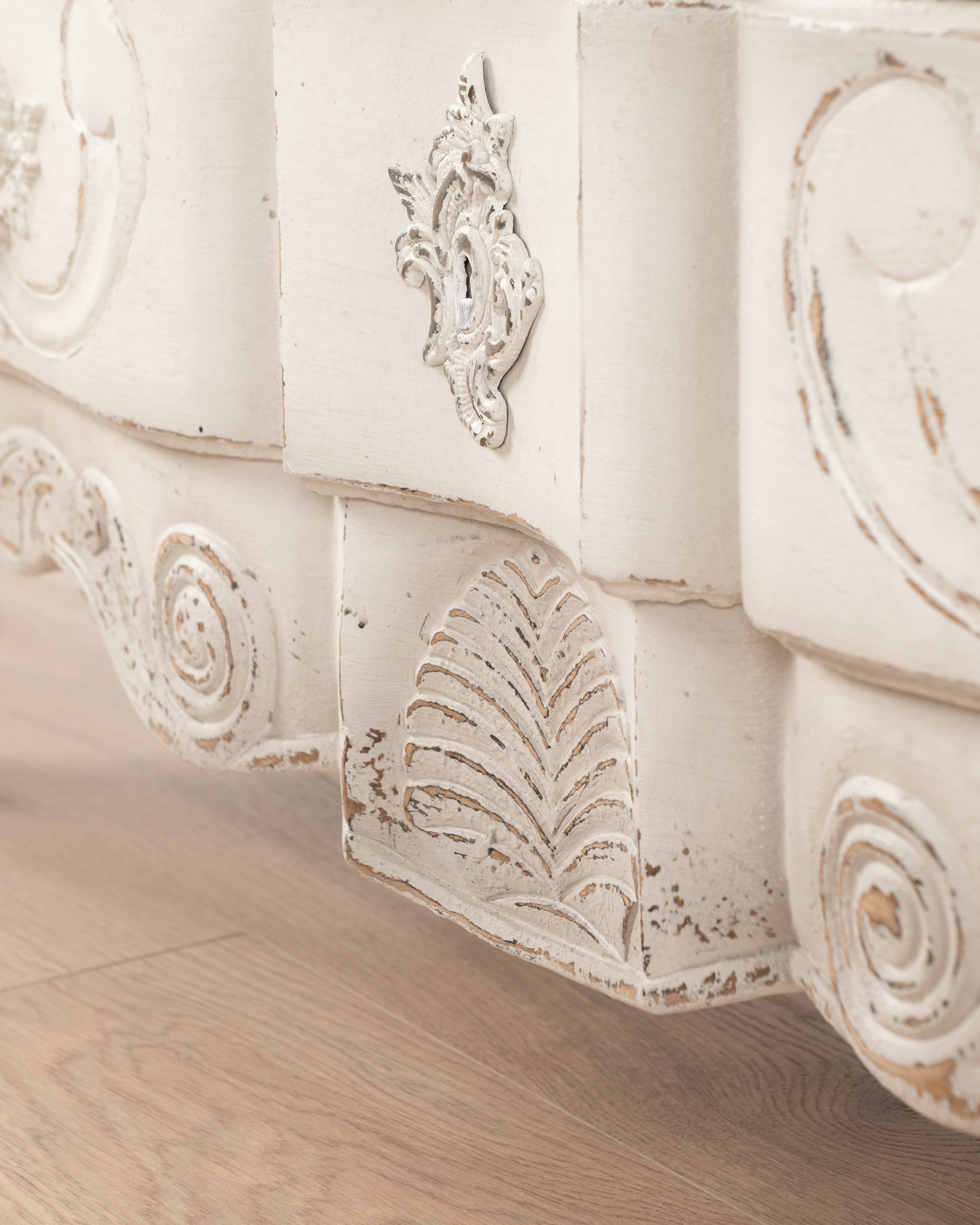 Guirlande Chest Of Drawers