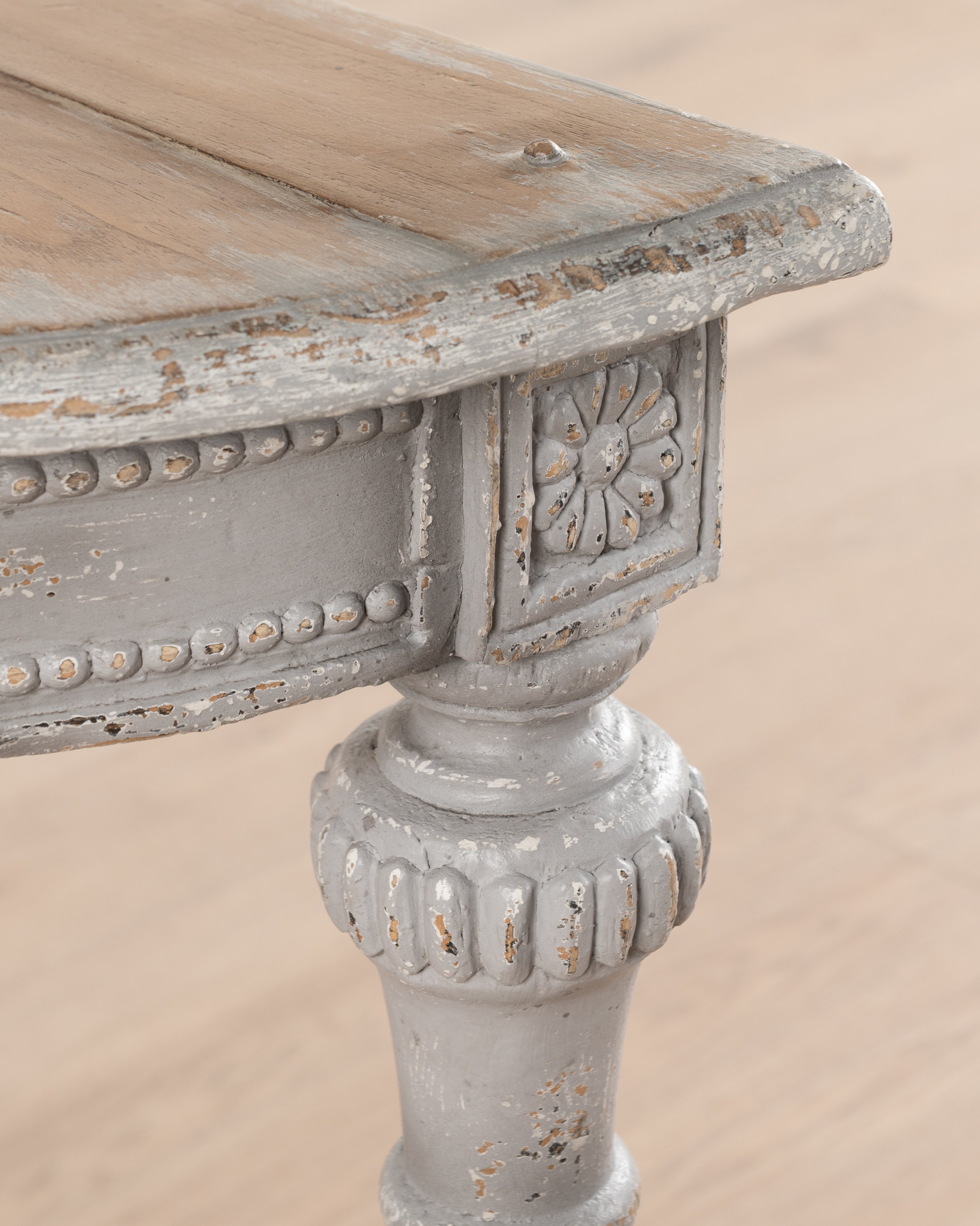 TABLE ENTRANCE AMARILLA GRY