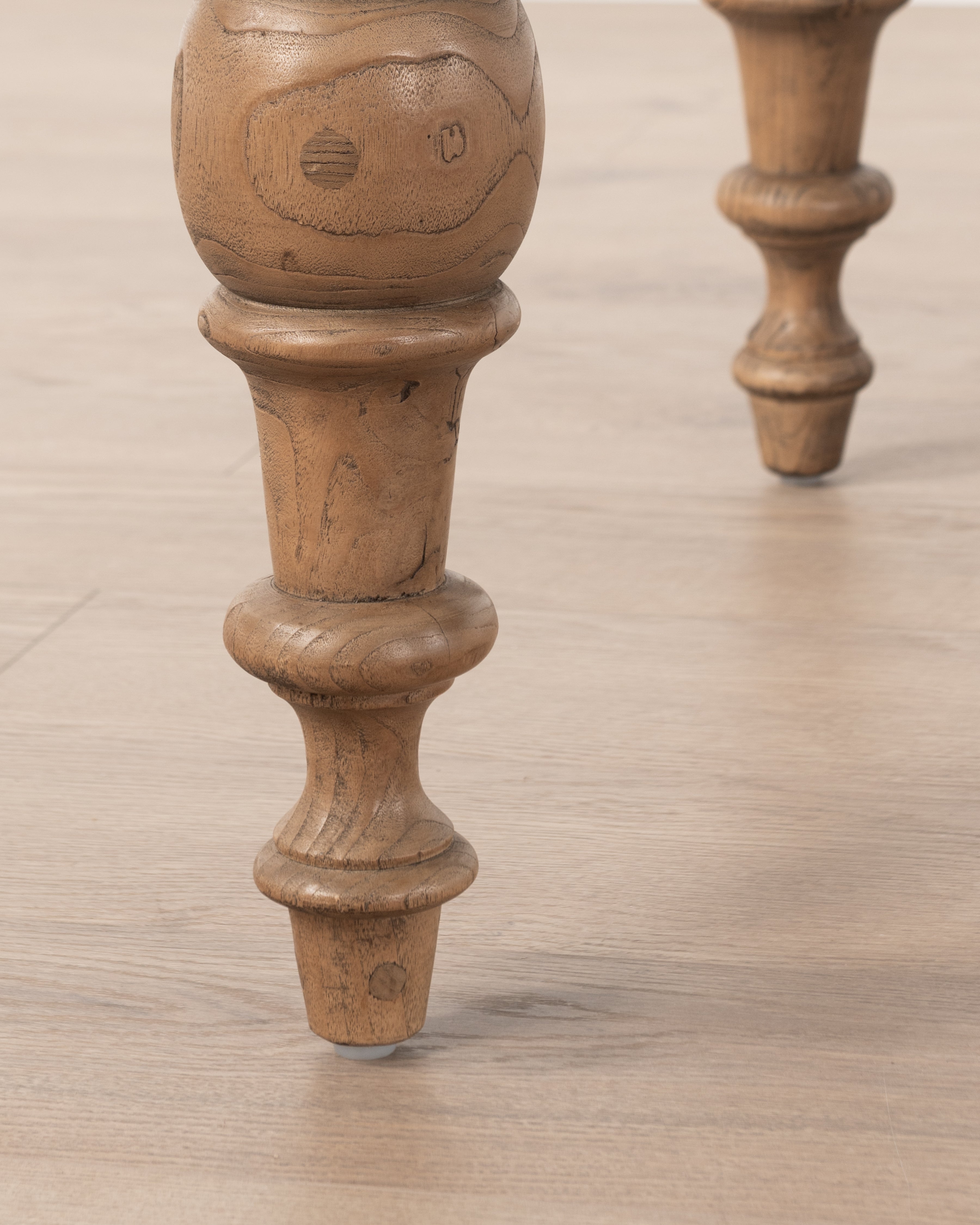 Absalon 6-Seater Dining Table