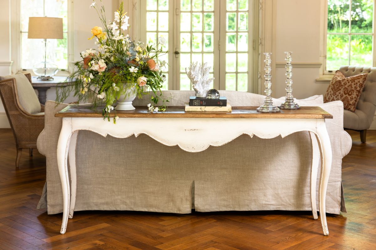 Gibiier Console | White