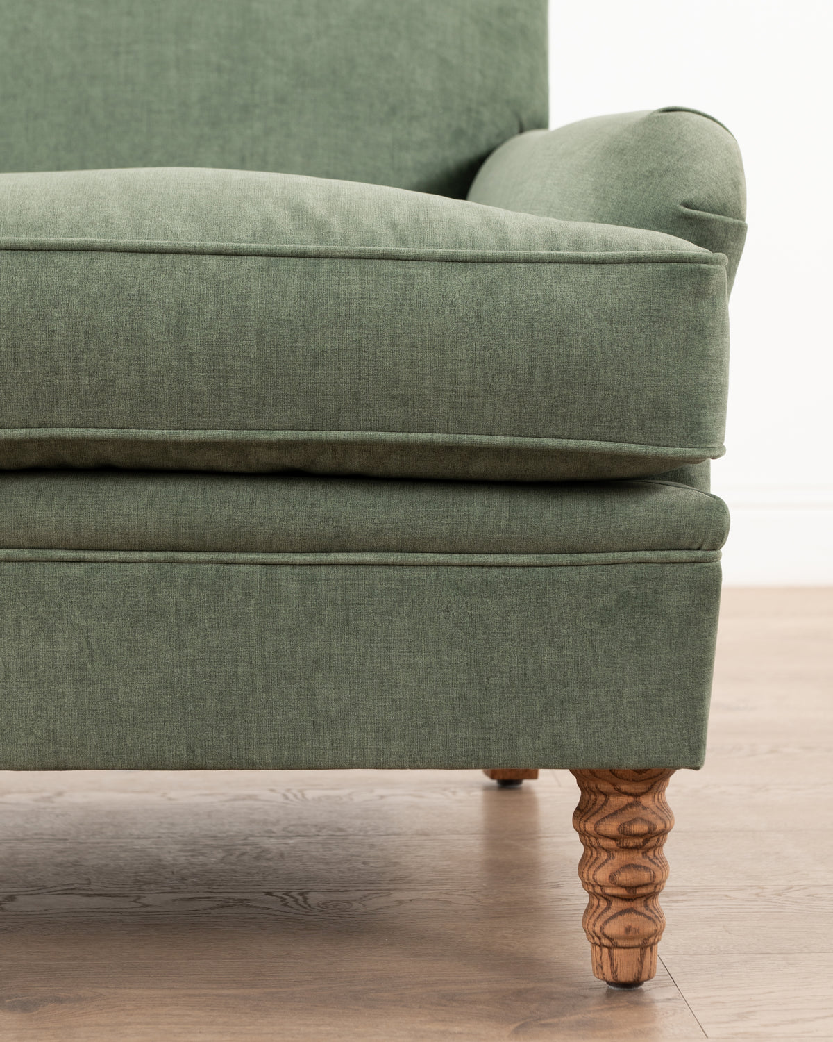 Chelsea Chair | Bottle