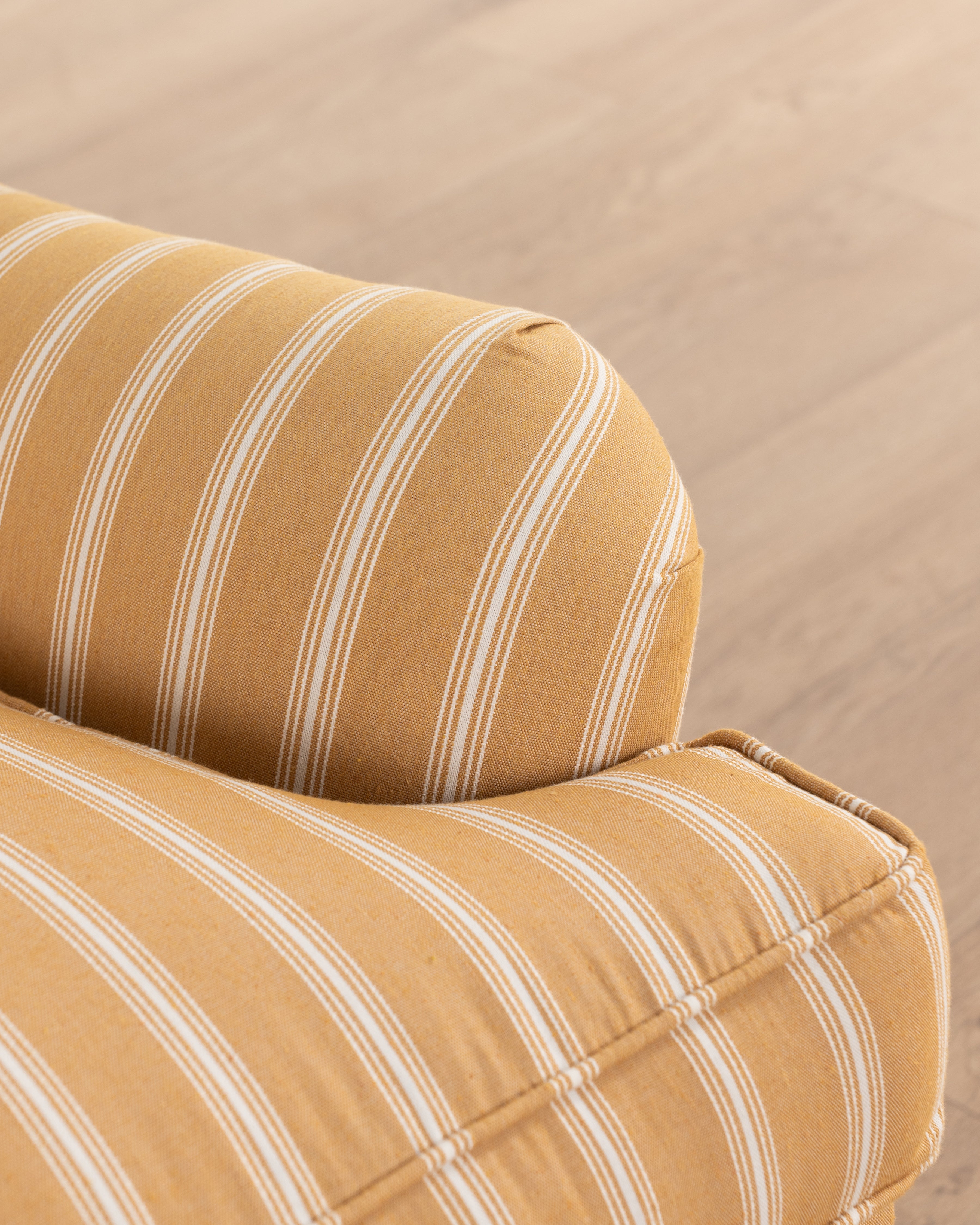 Chelsea 2-seater Sofa | Lifeline Limonata