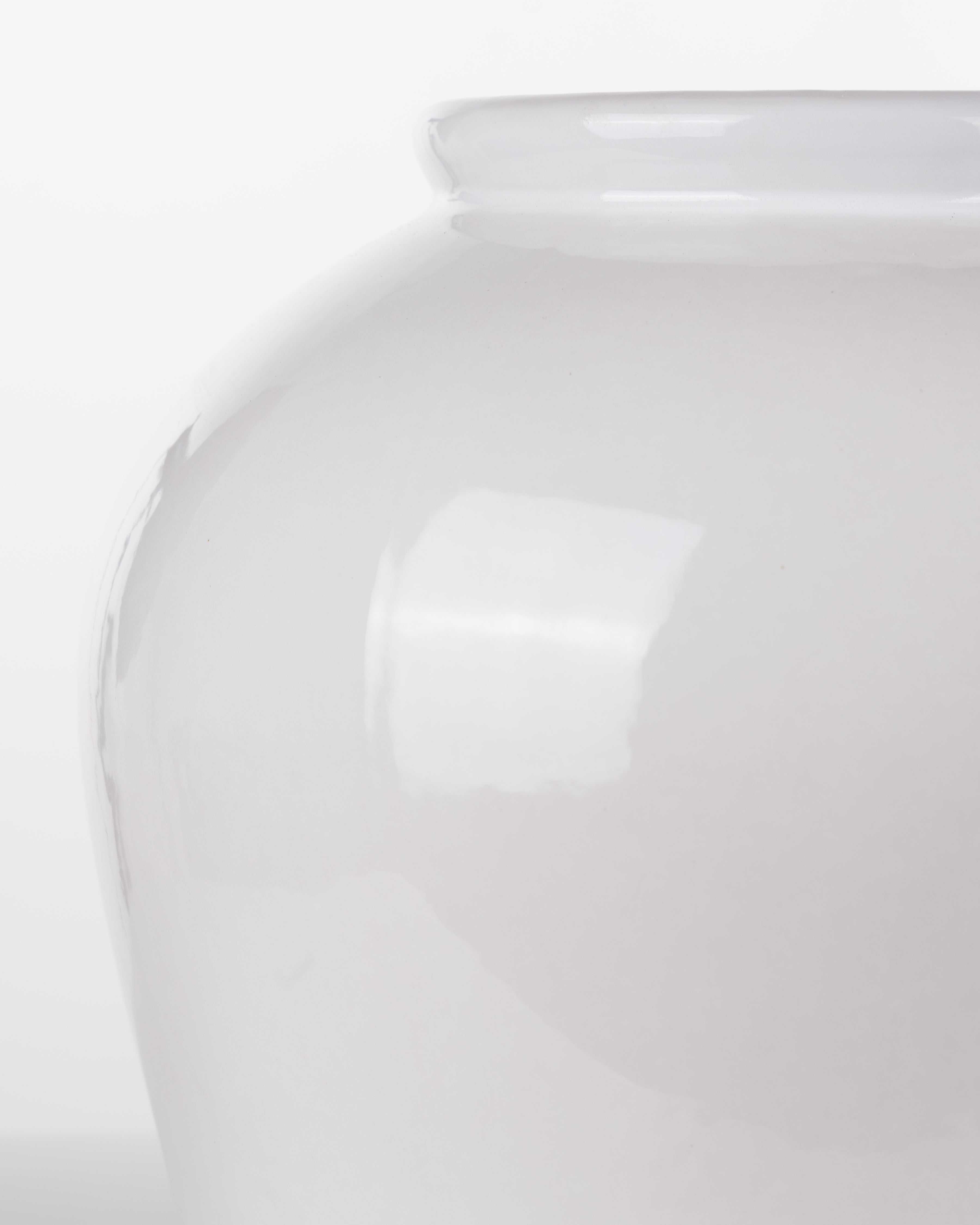 White Halo Pot
