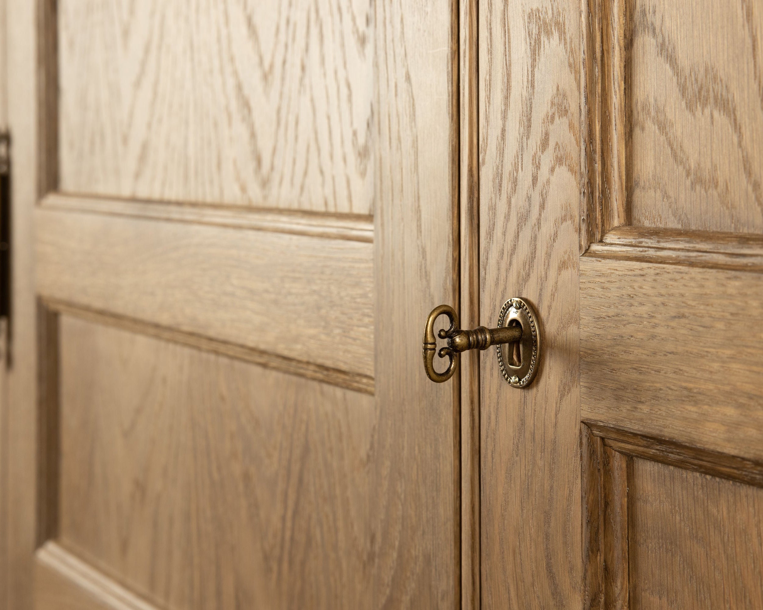 Normandy Wardrobe | Hanging & Shelves