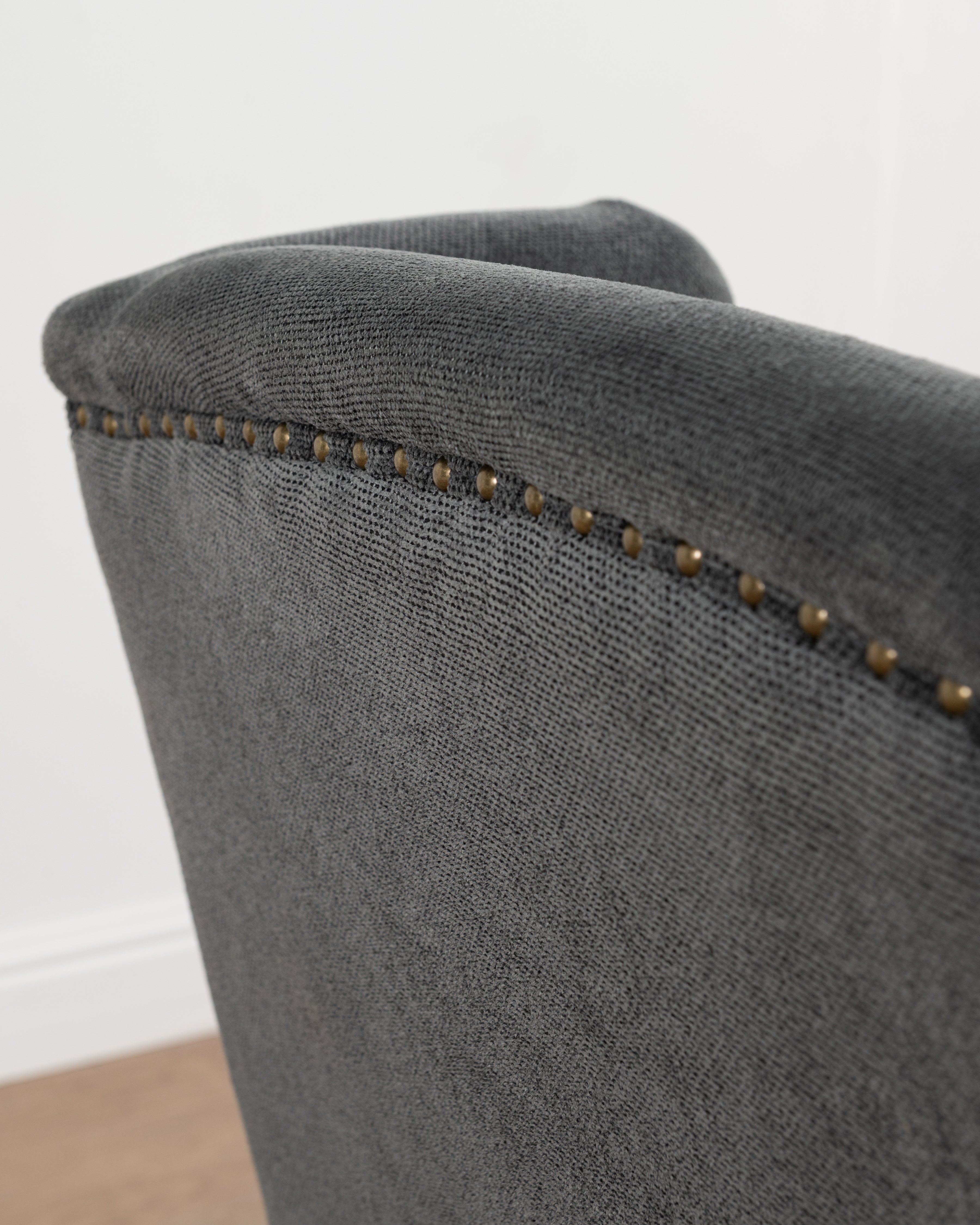 Lille Loveseat | Charcoal