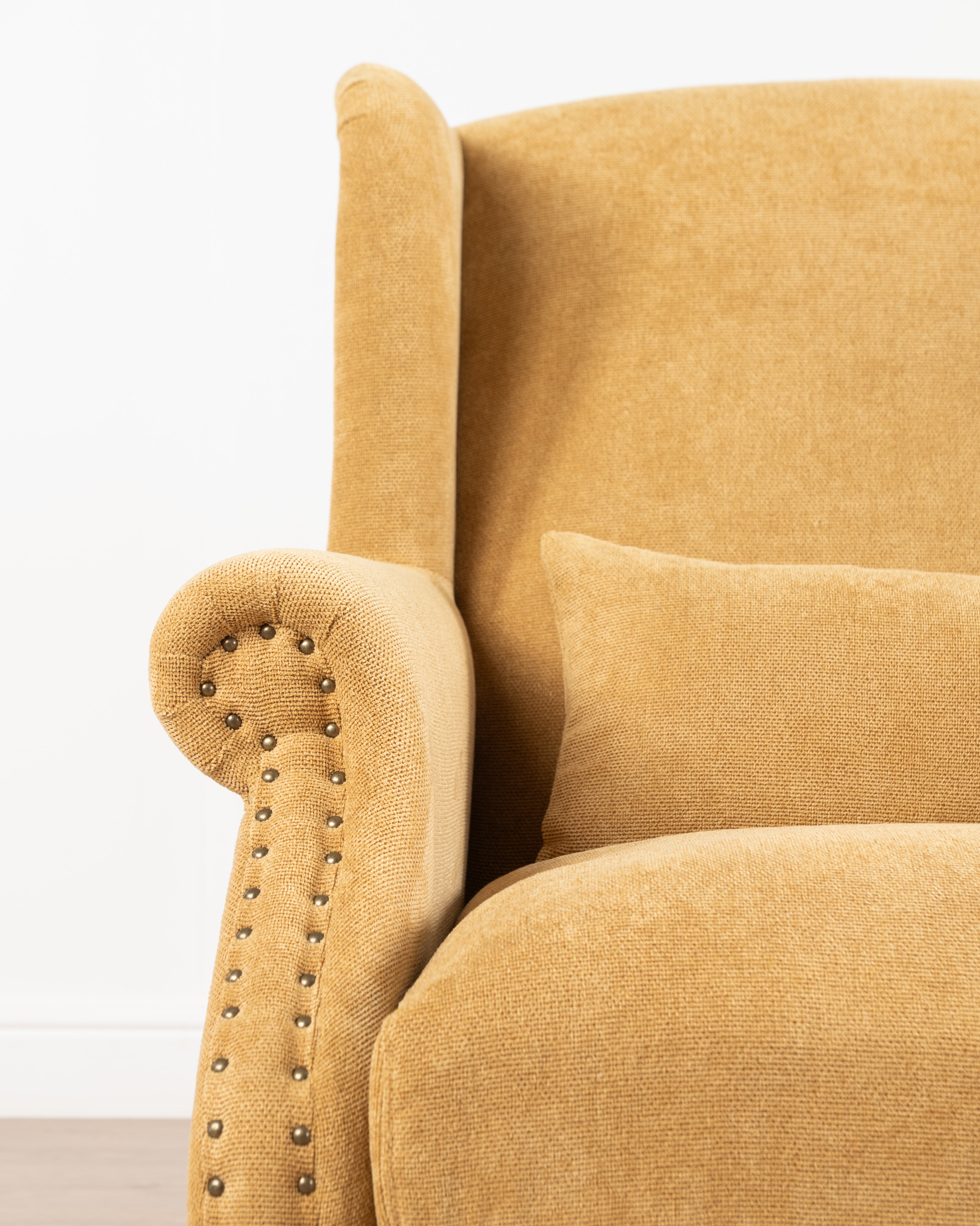 Lille Loveseat | Gold