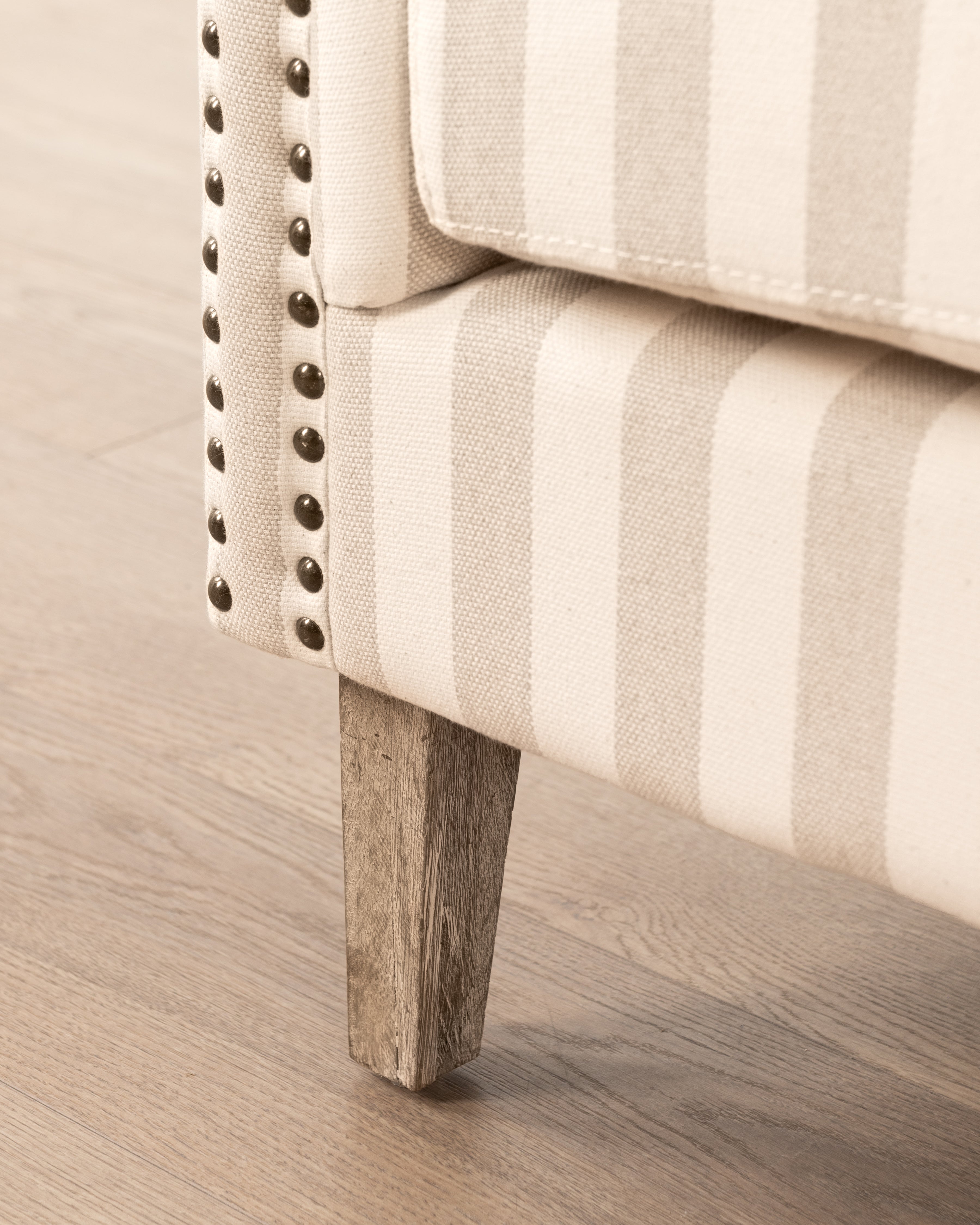 Lille Loveseat | Cream Stripe