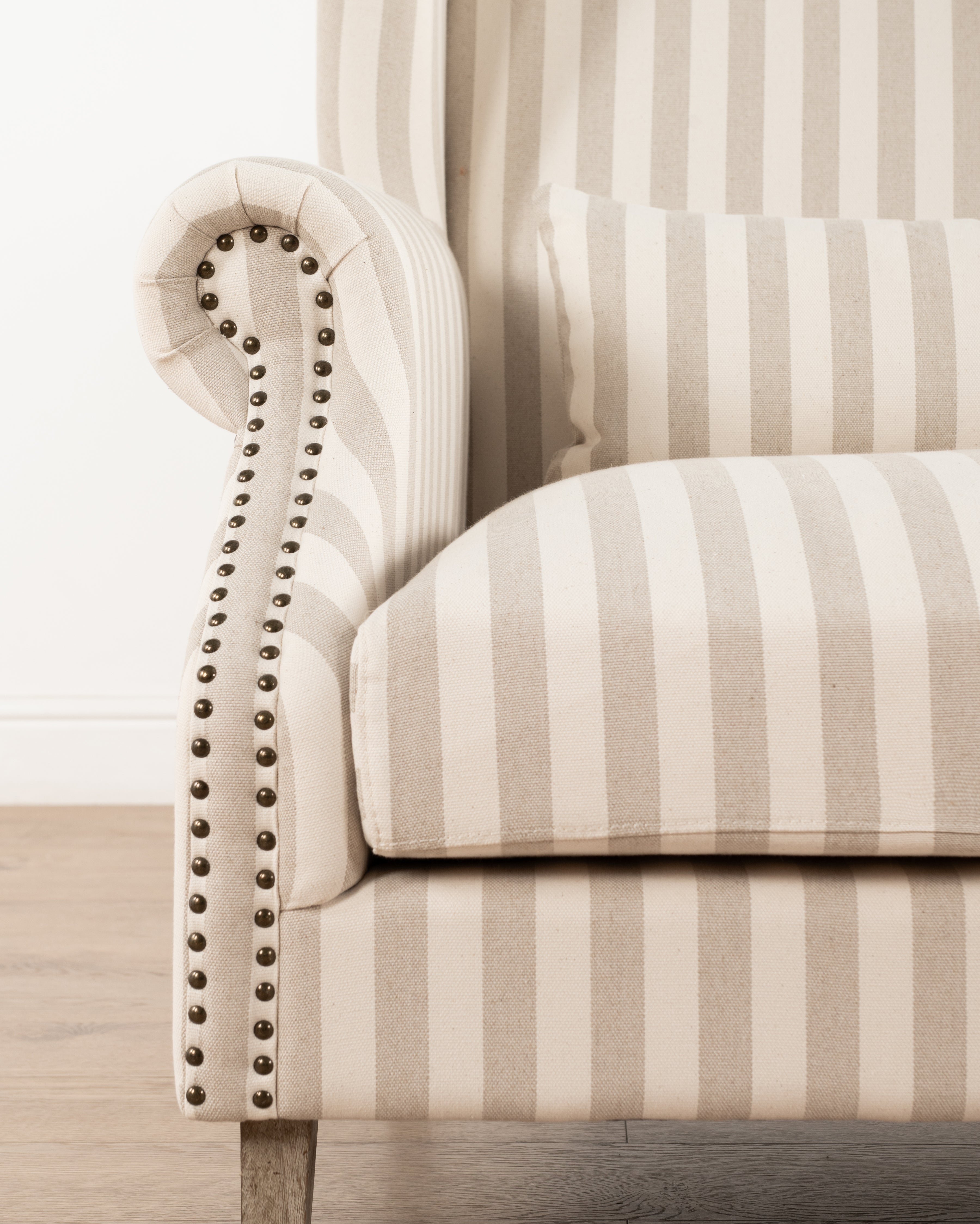 Lille Loveseat | Cream Stripe