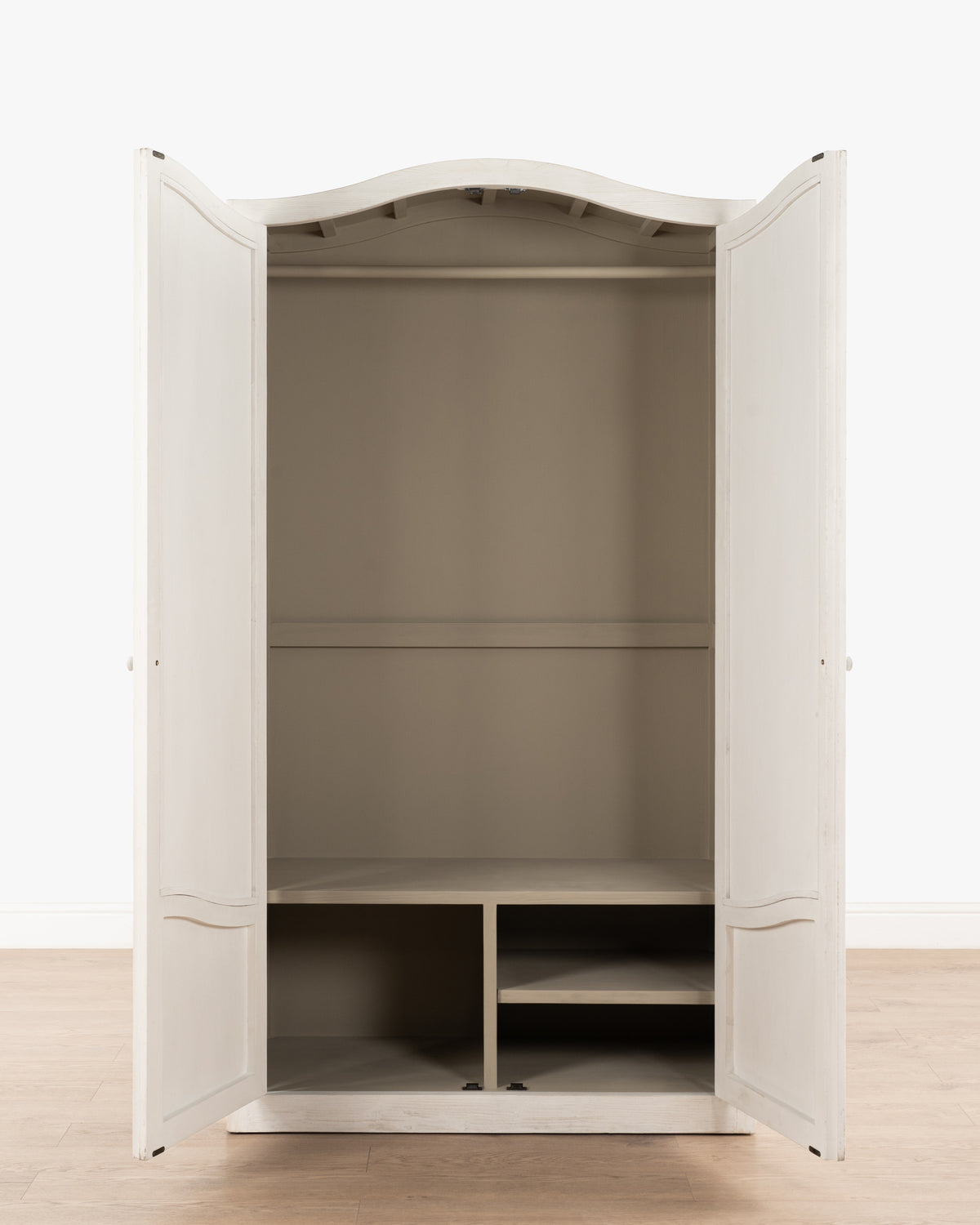 Avallon Armoire
