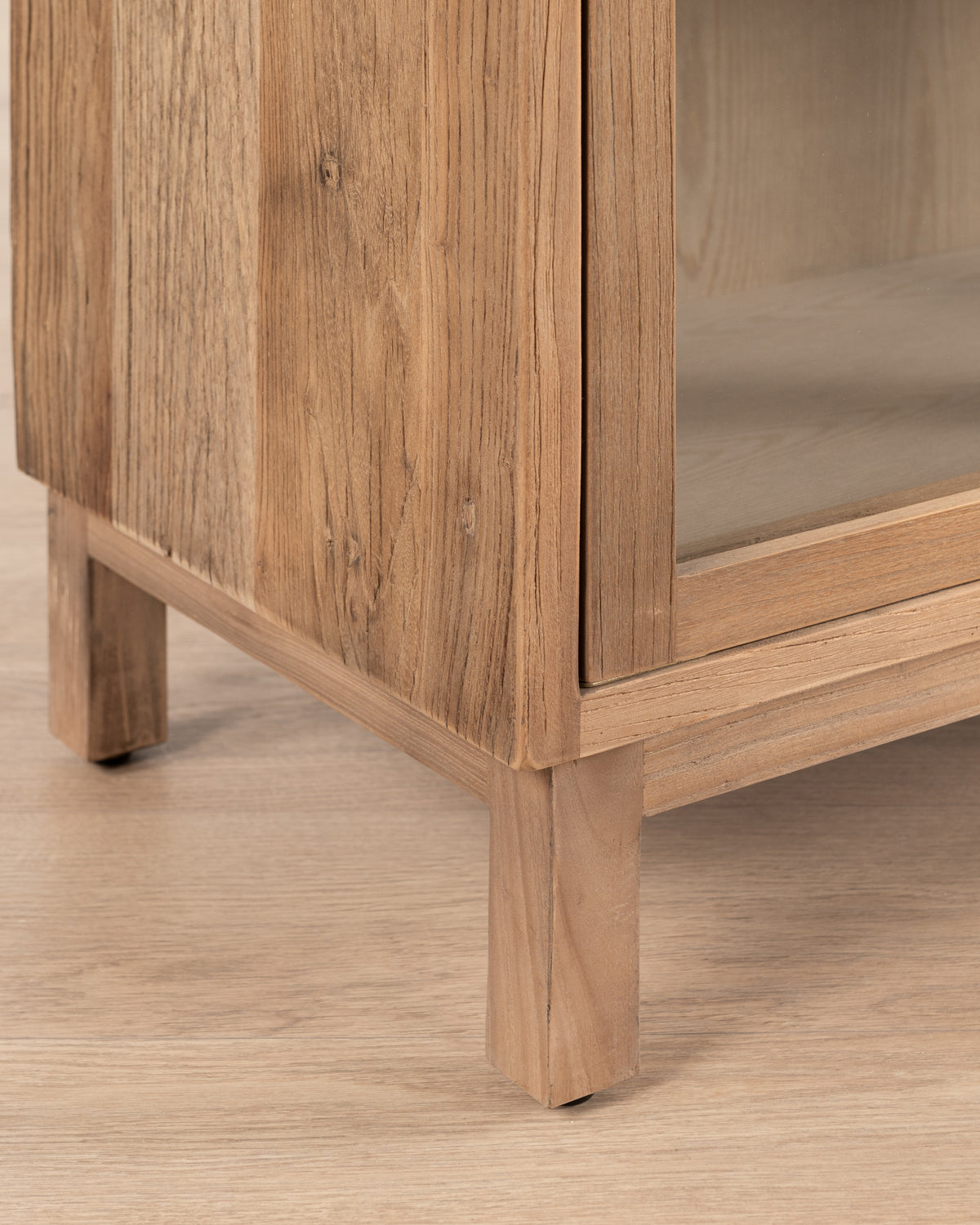 Savona Display cabinet