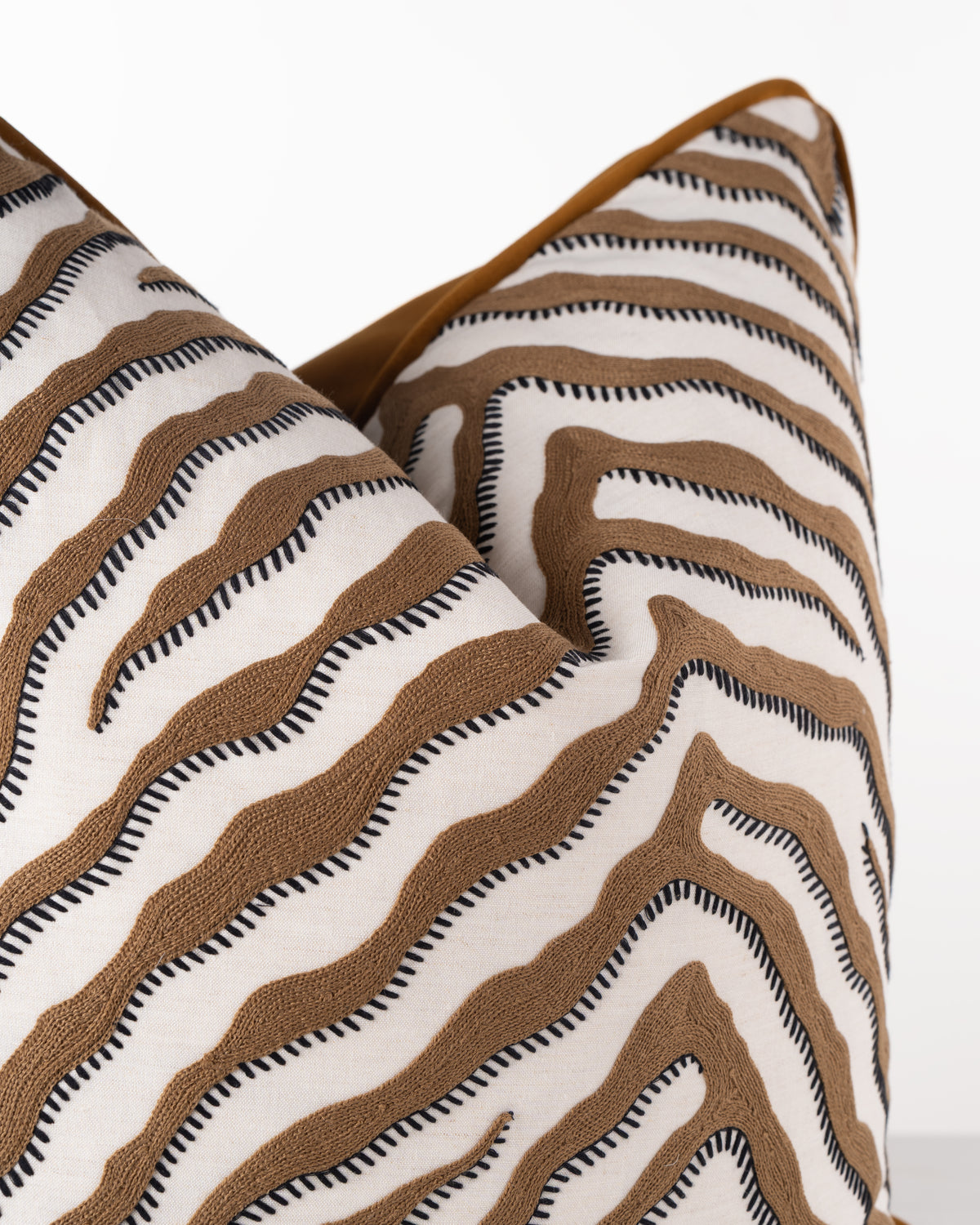 Otavi Earth Cushion