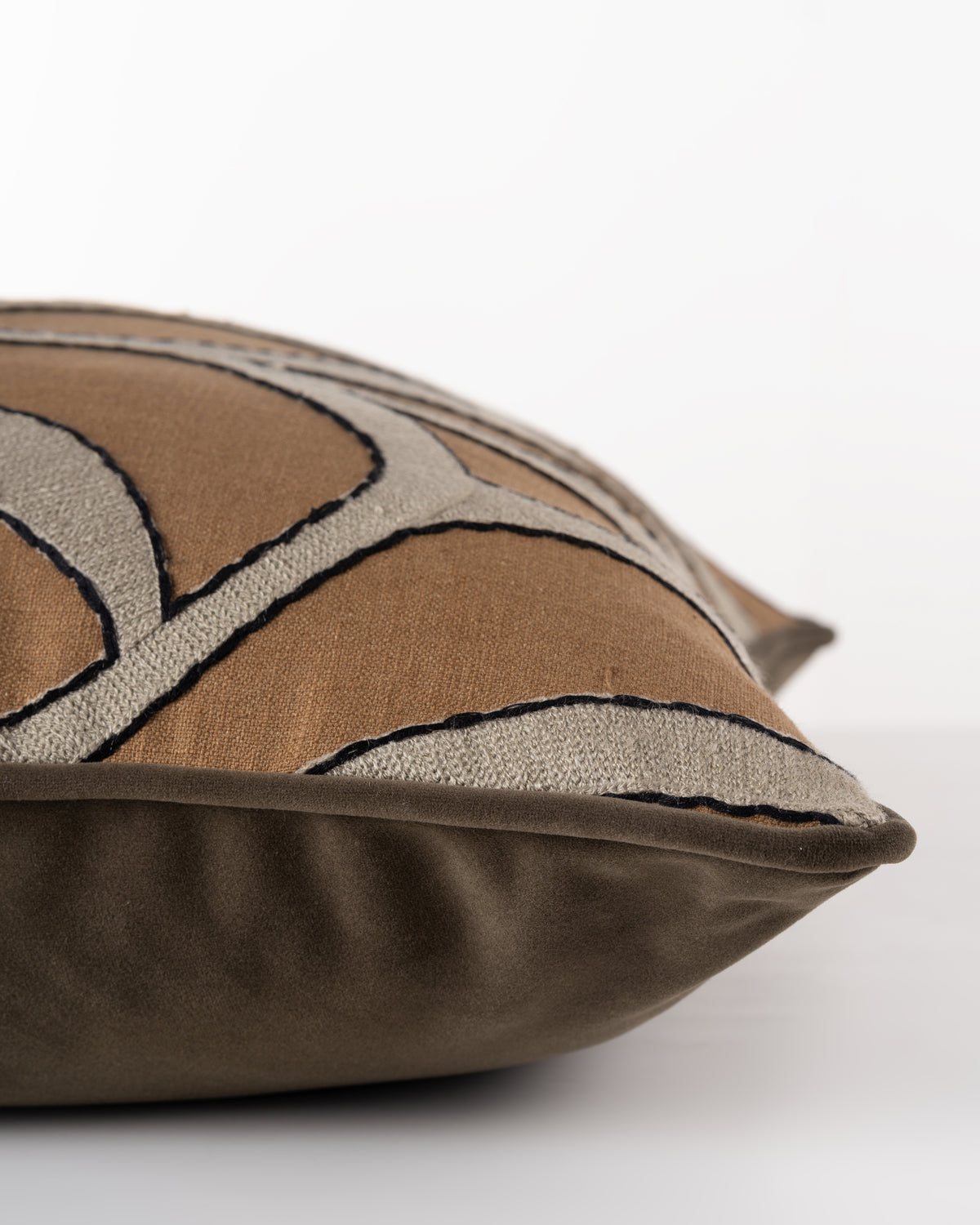 Canyon Nutshell Cushion