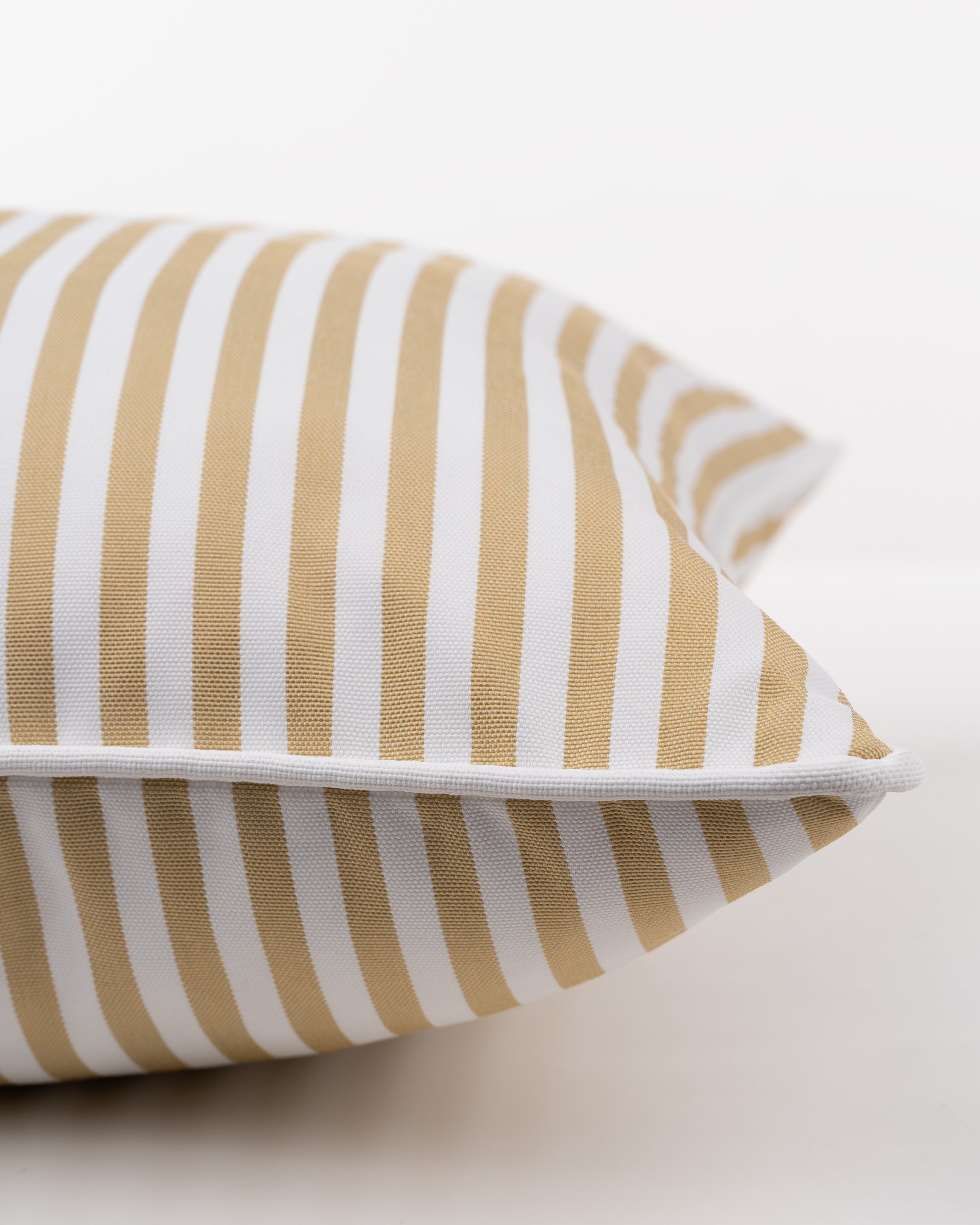 St Denis Cushion | Tropic