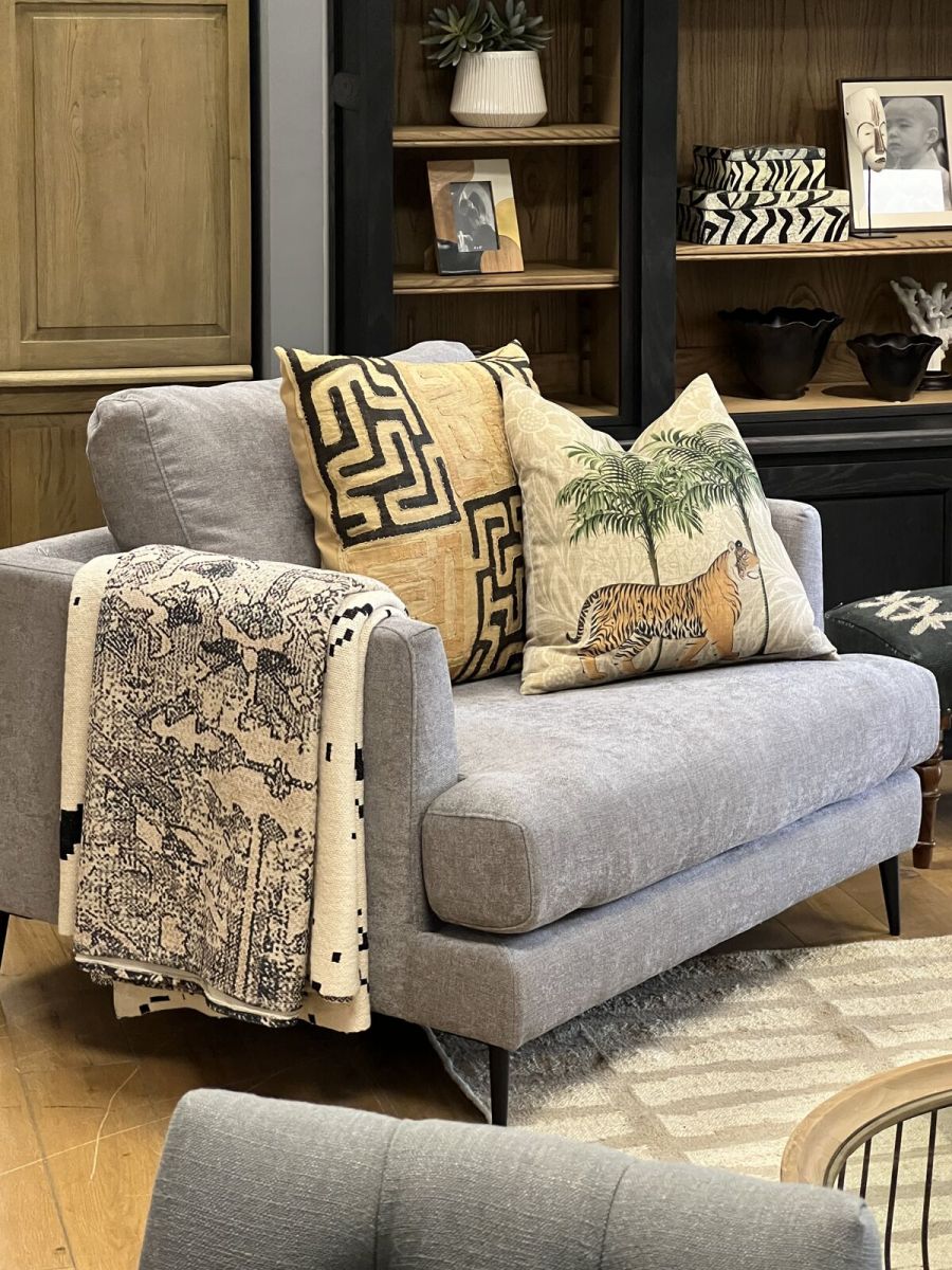 Naksha Rug | Tufted Antique Gold Dhurrie