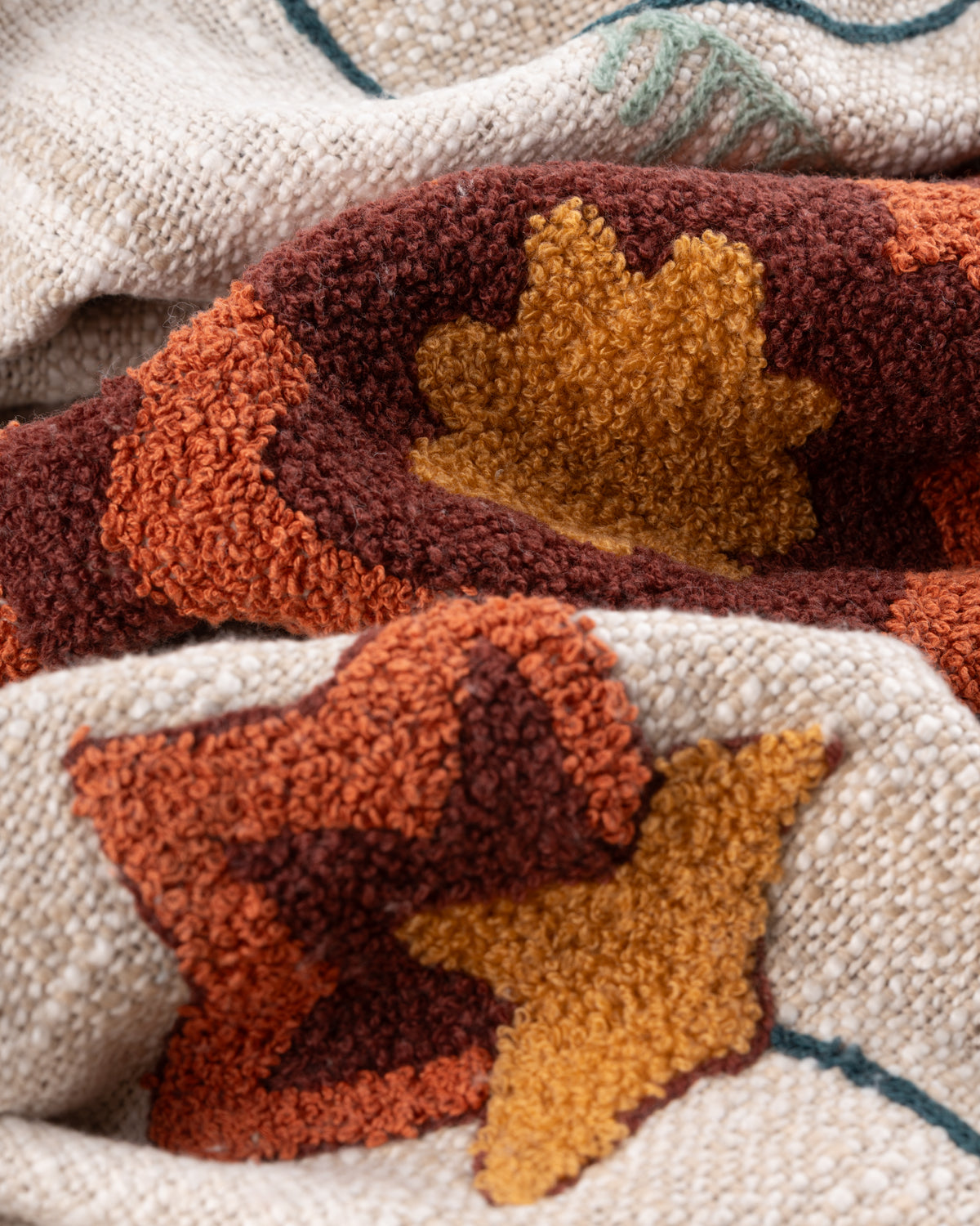 Gardenia Fringe Throw