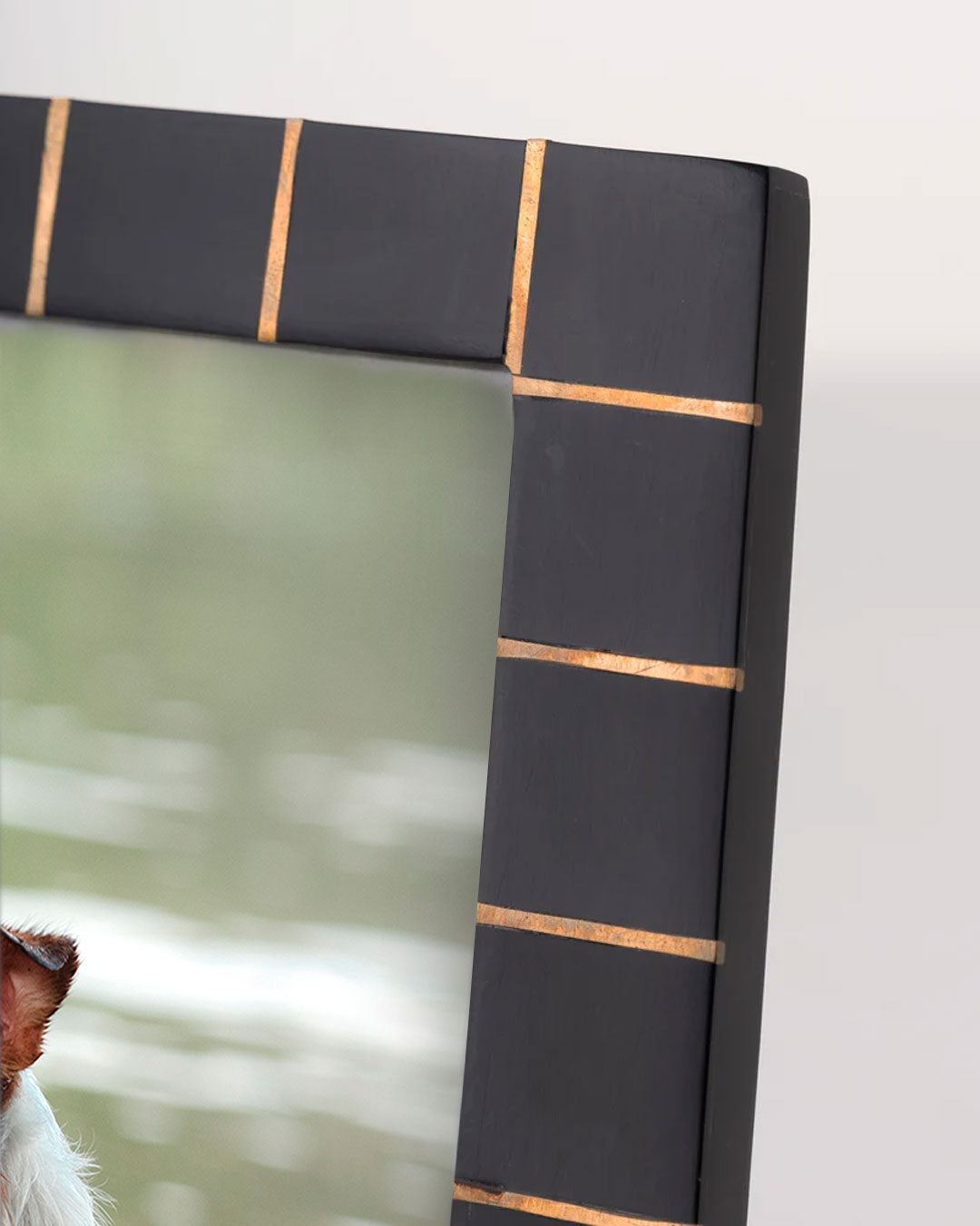Striped Inlay Photo Frame