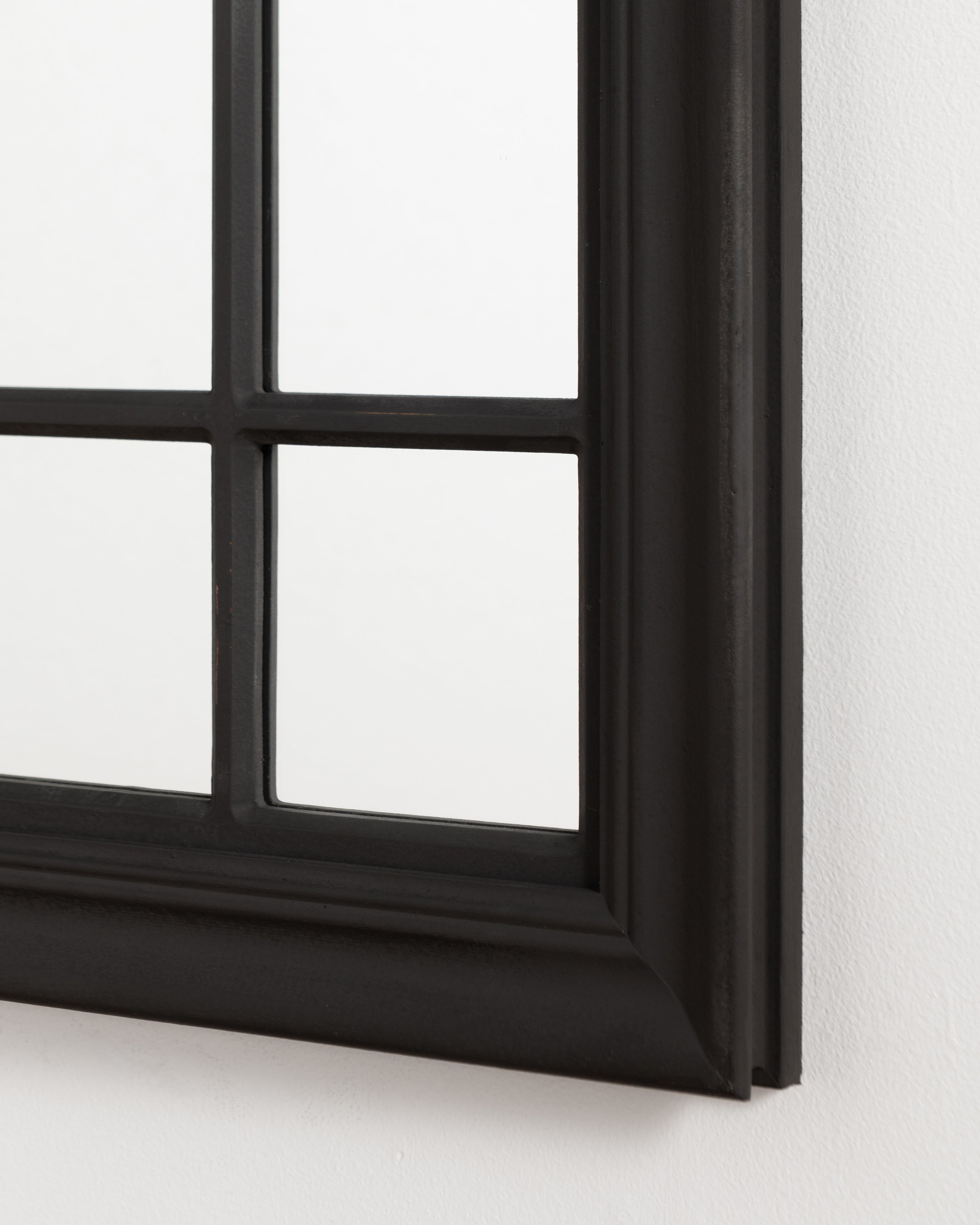 Louvre Pane Mirror | Black