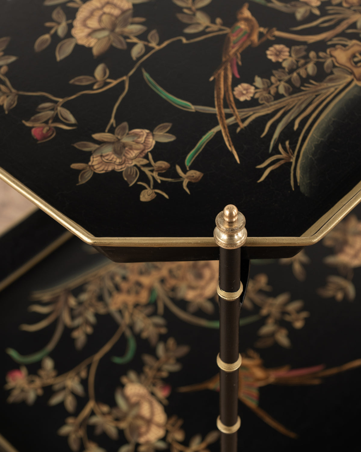 Jardin Noir 2 Tier Tray Table