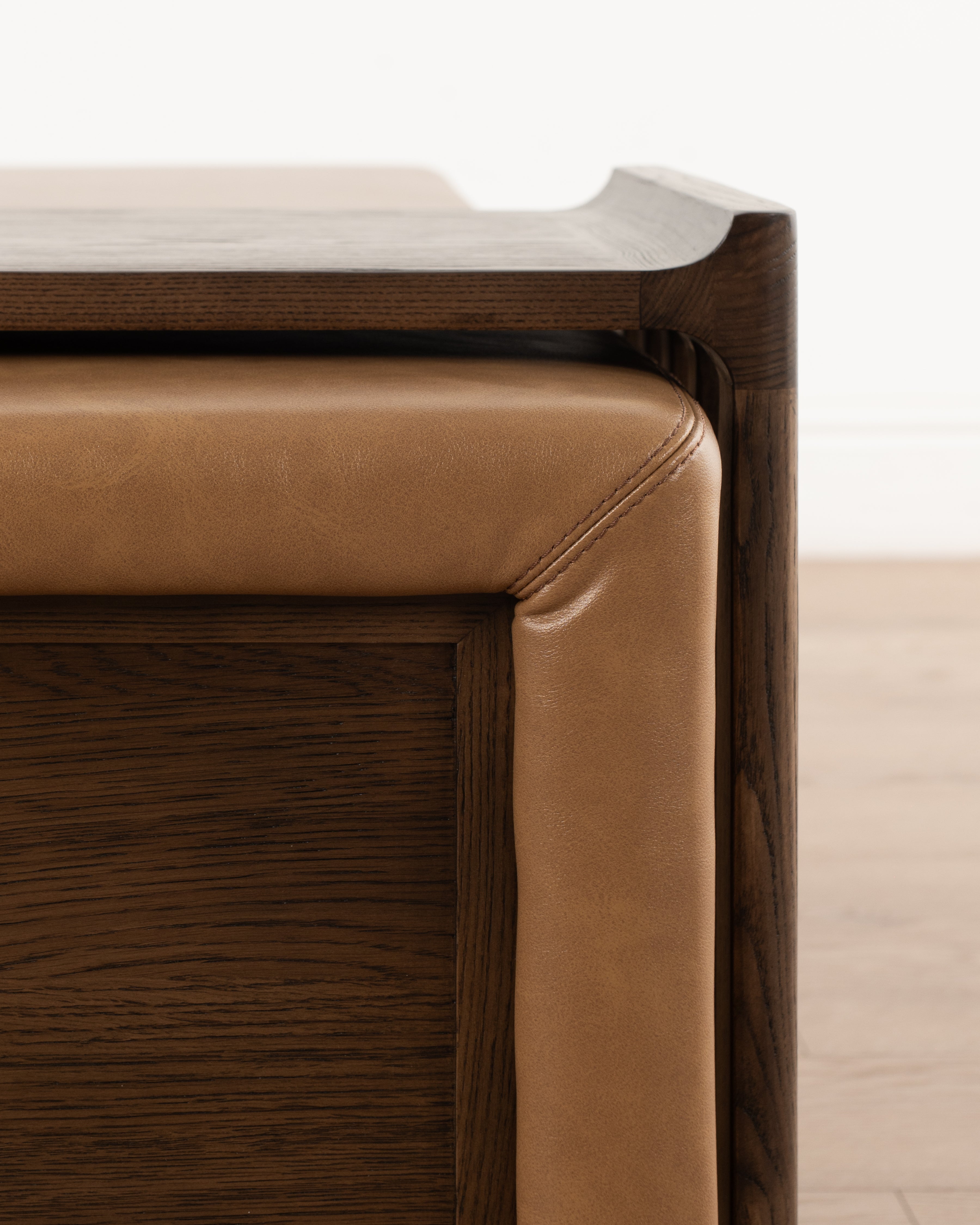 Daliah Daybed | Leather