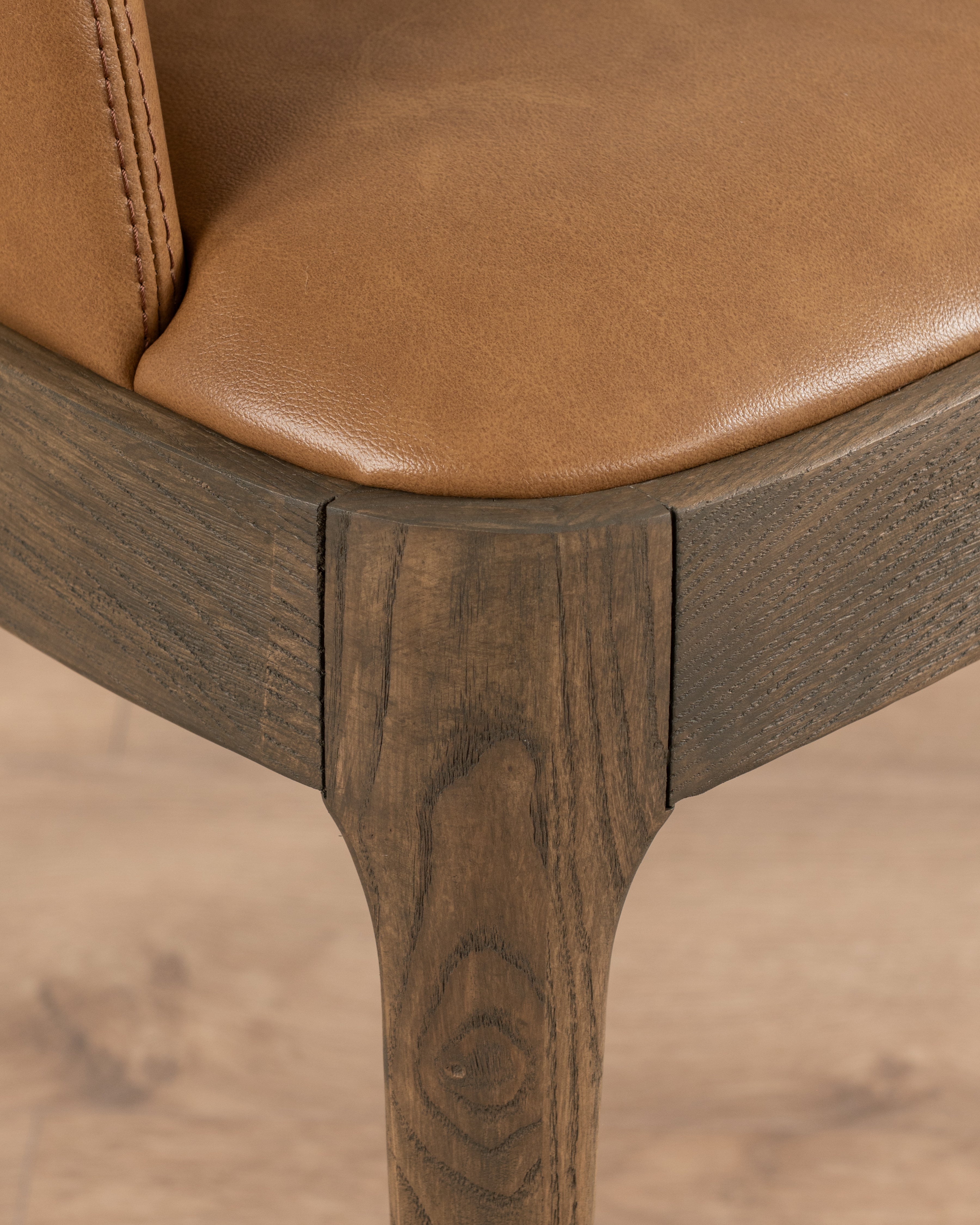 Malika Carver chair | Leather