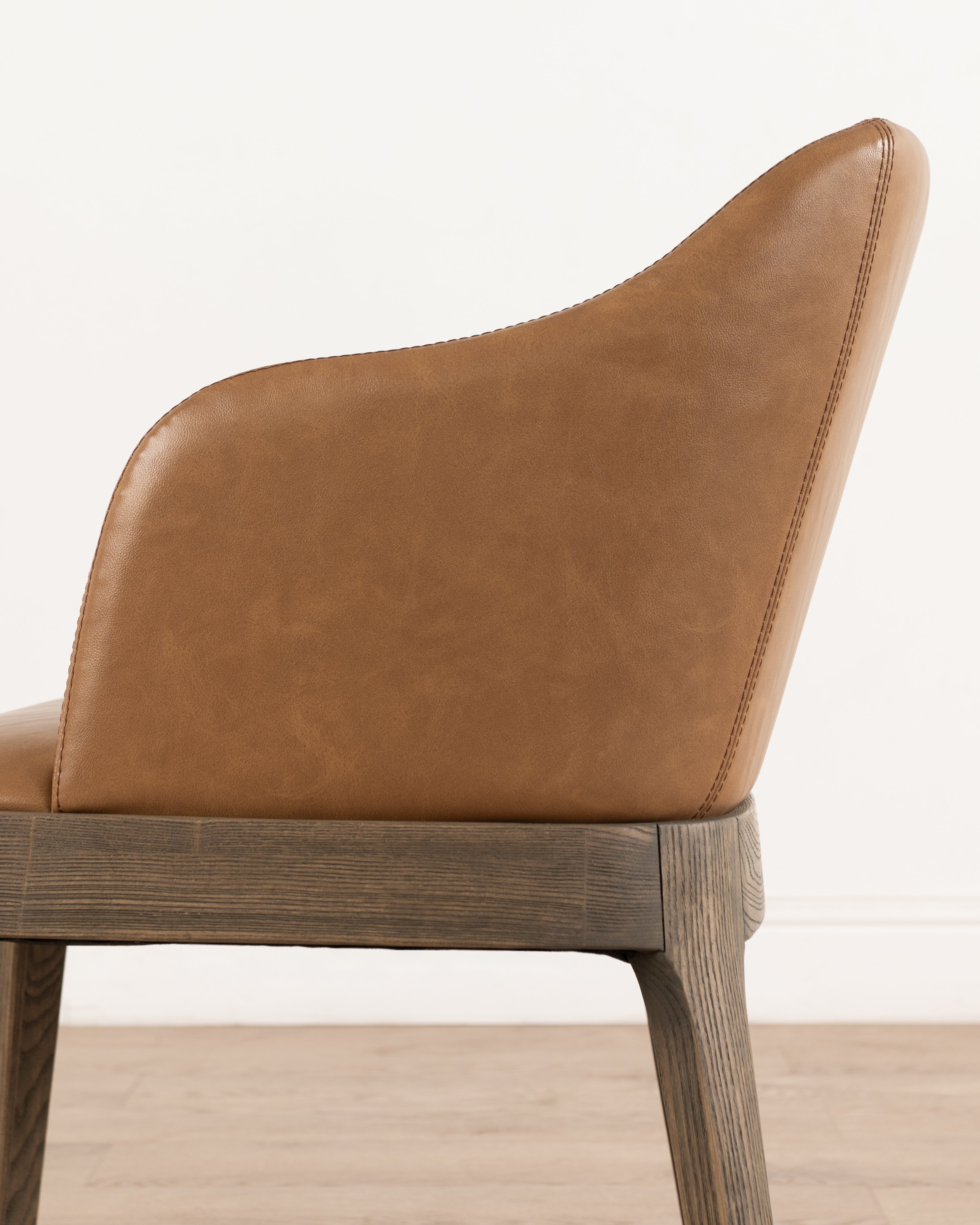 Malika Carver chair | Leather