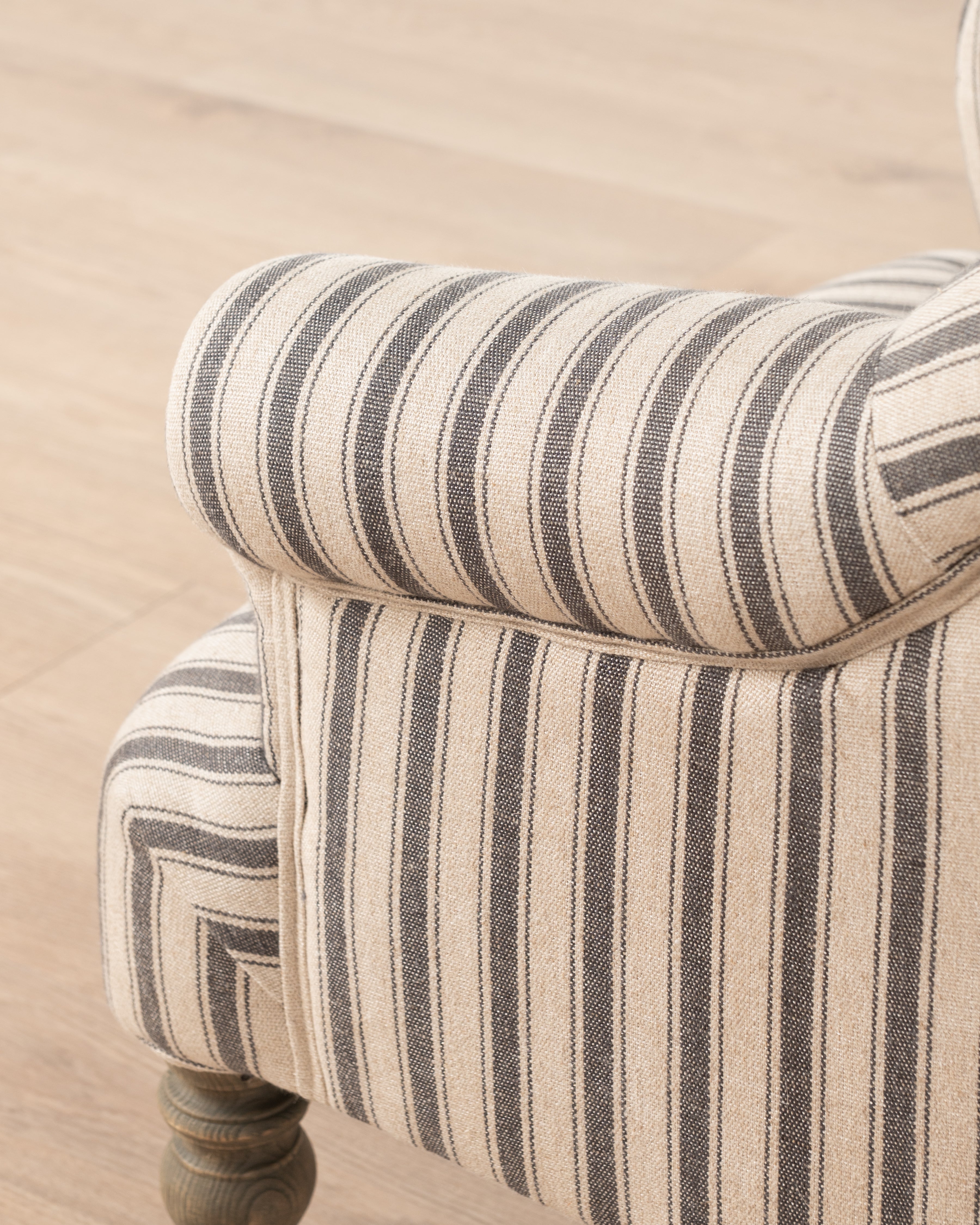 Henly Accent Chair