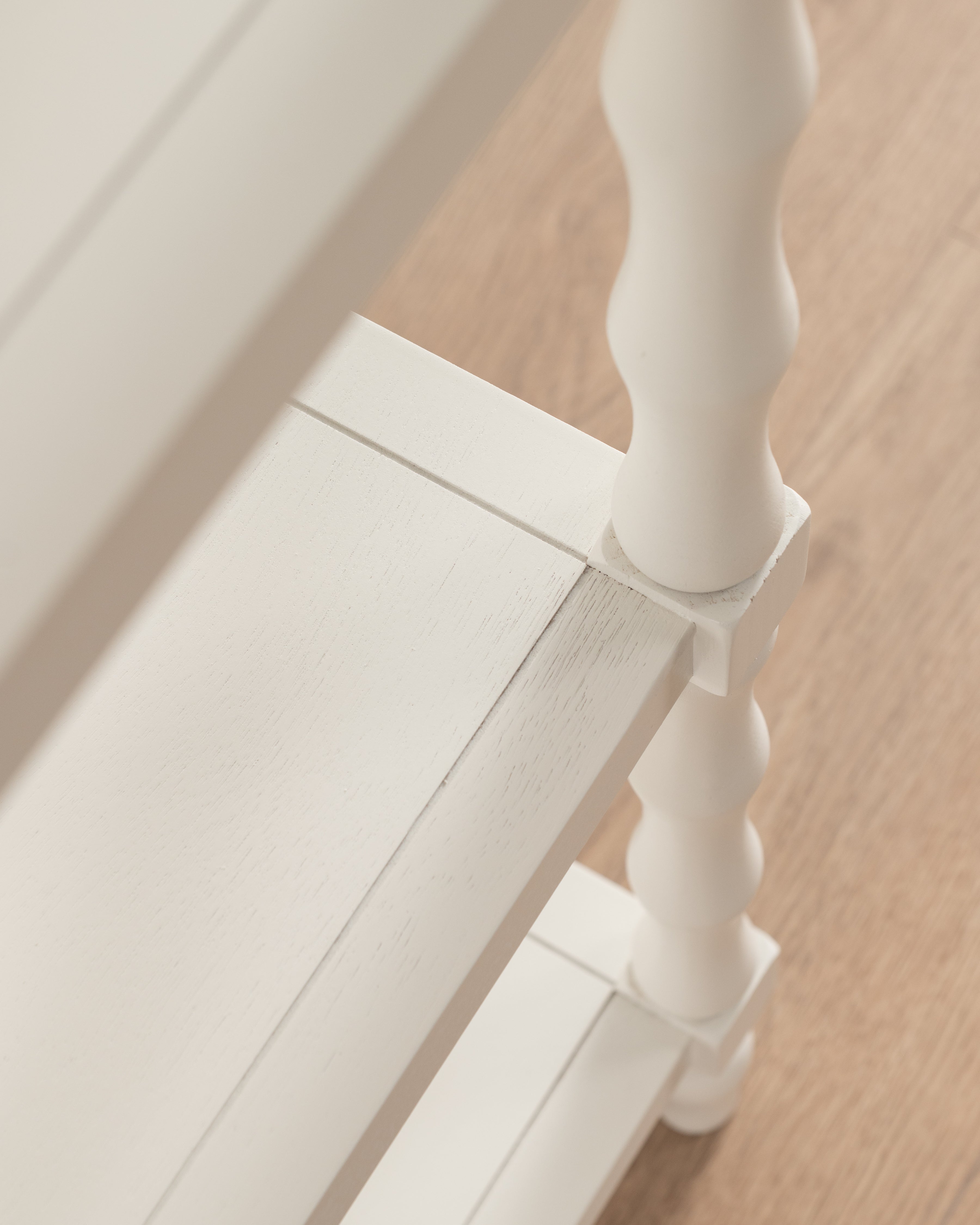 Maisonette Fontaine Bookshelf | White