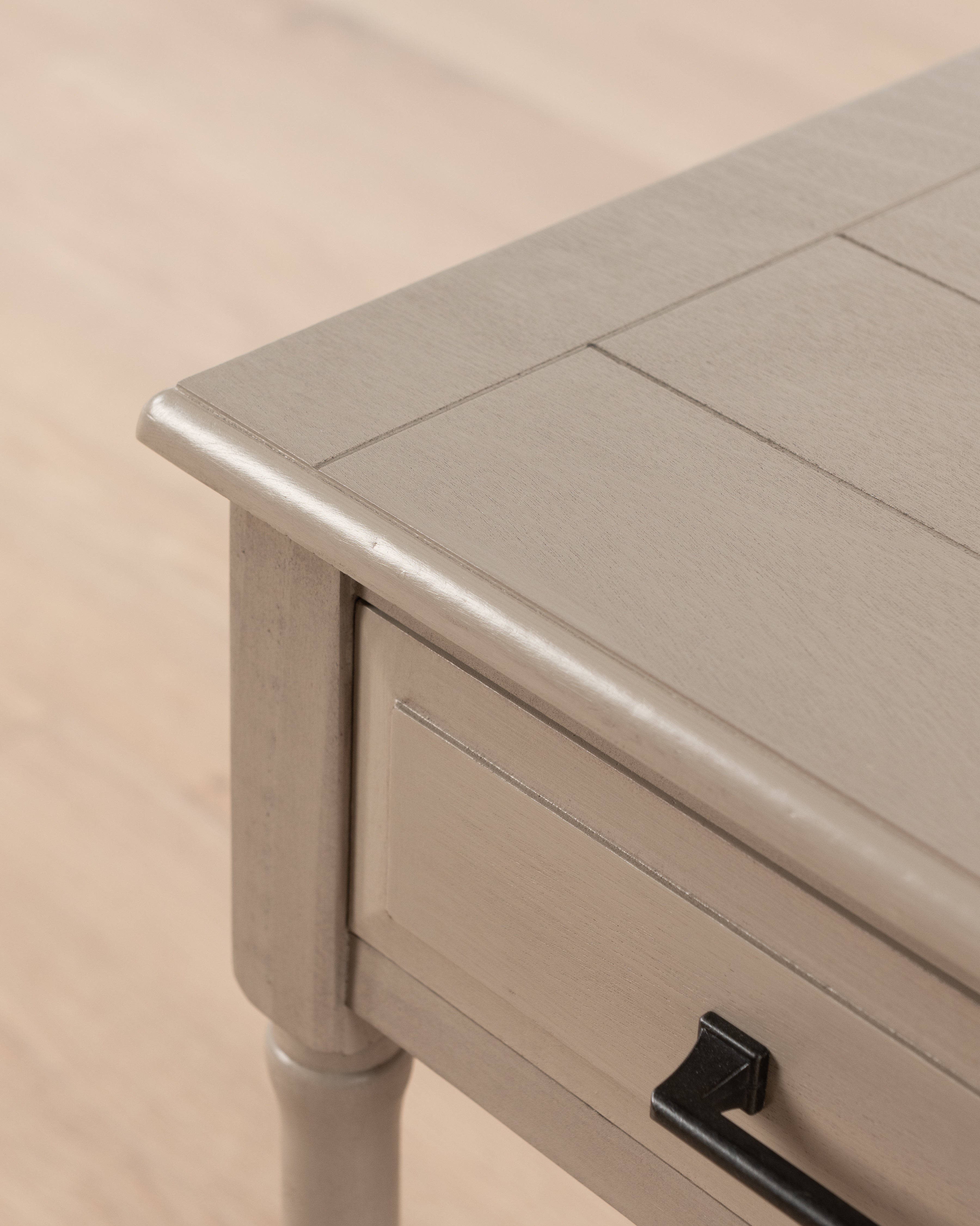 Maisonette Savannah Bedside Table