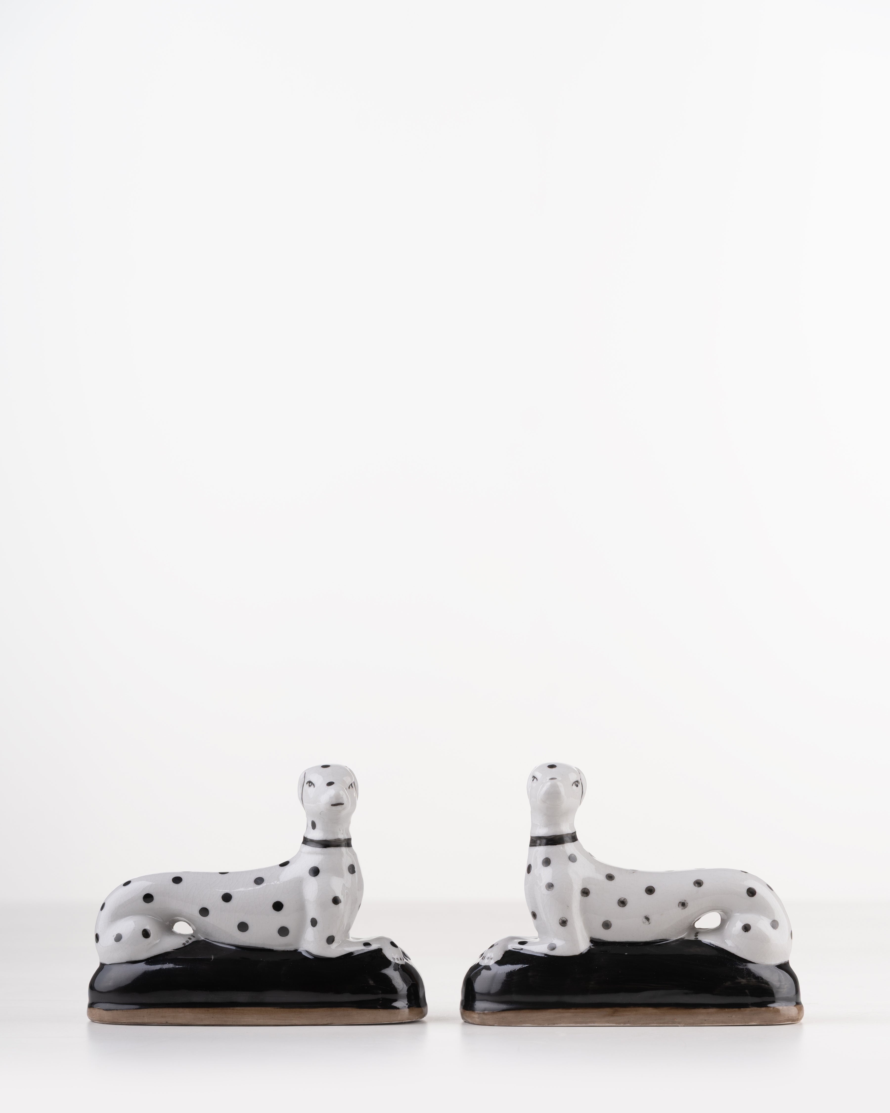 Archie & Edith Dog Statues