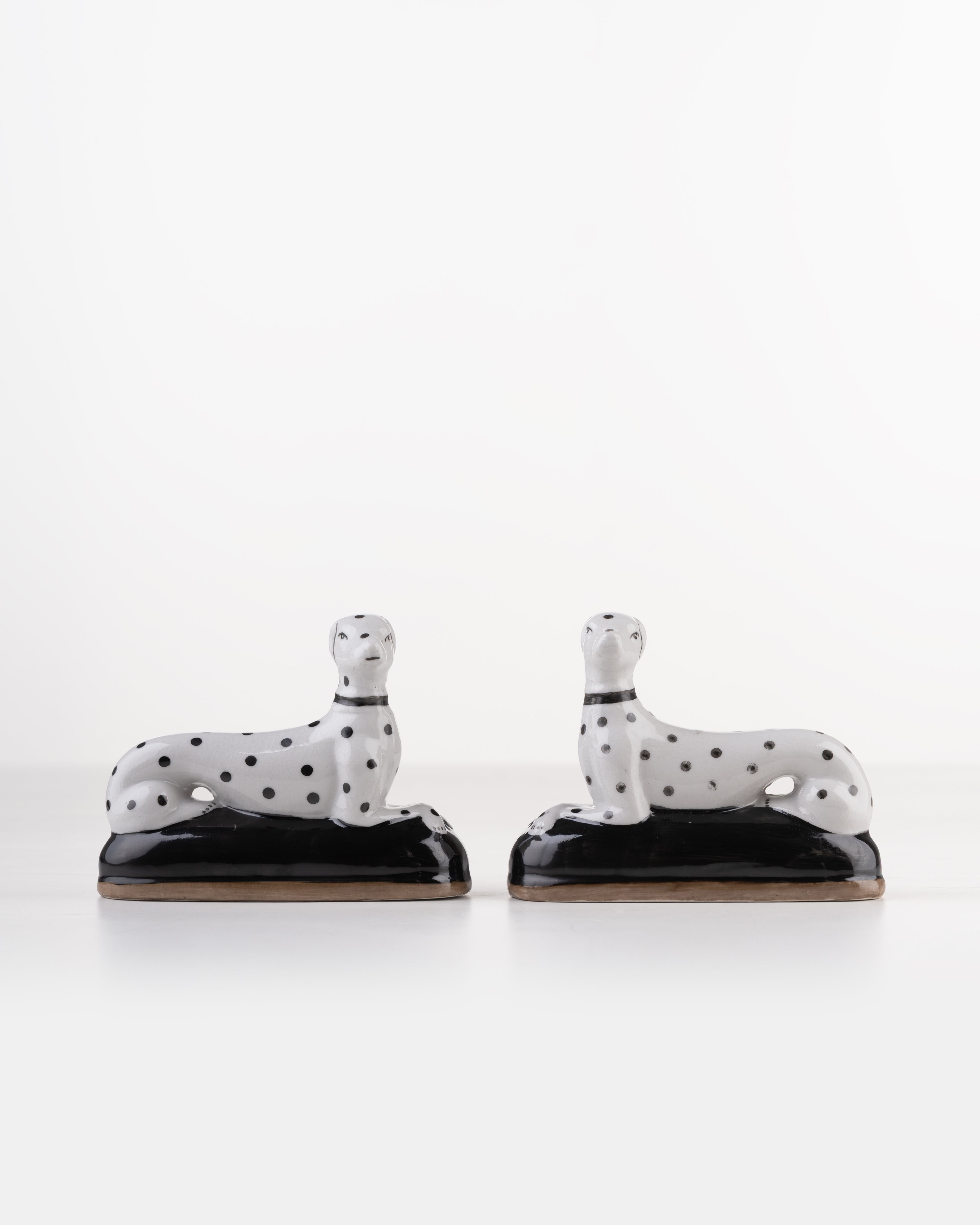 Archie & Edith Dog Statues