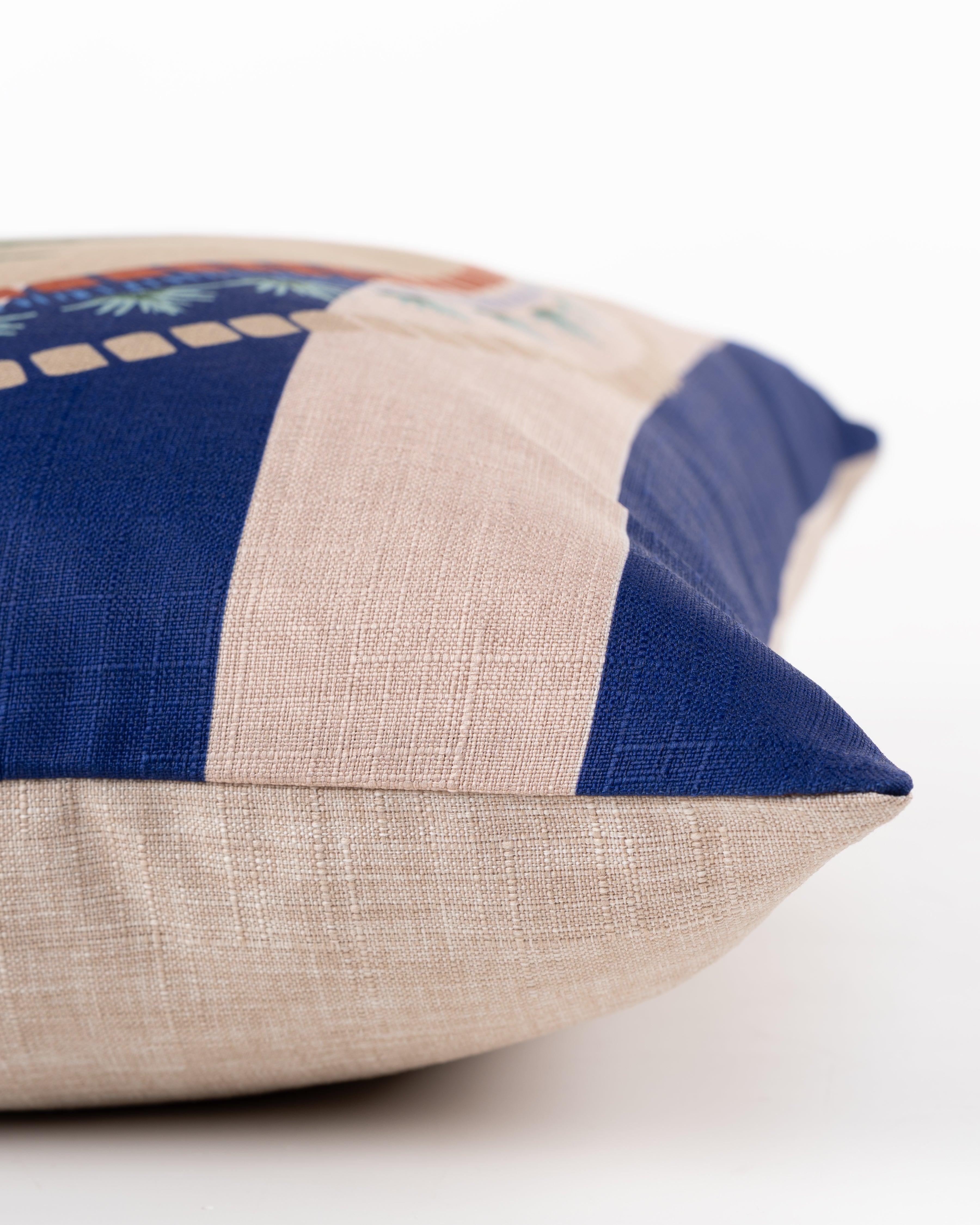 Bay Palm Cushion