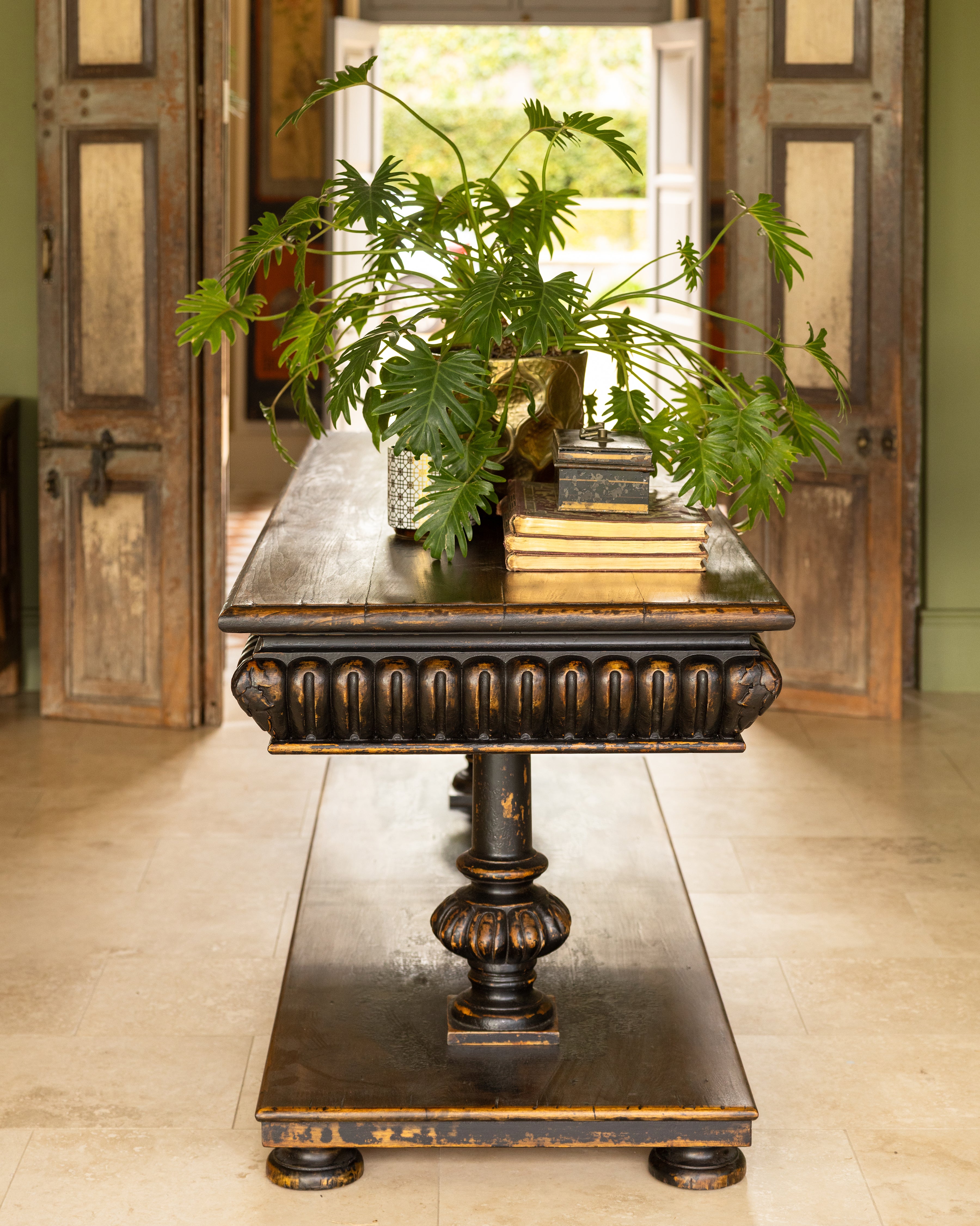 Limited Edition Valencia Console