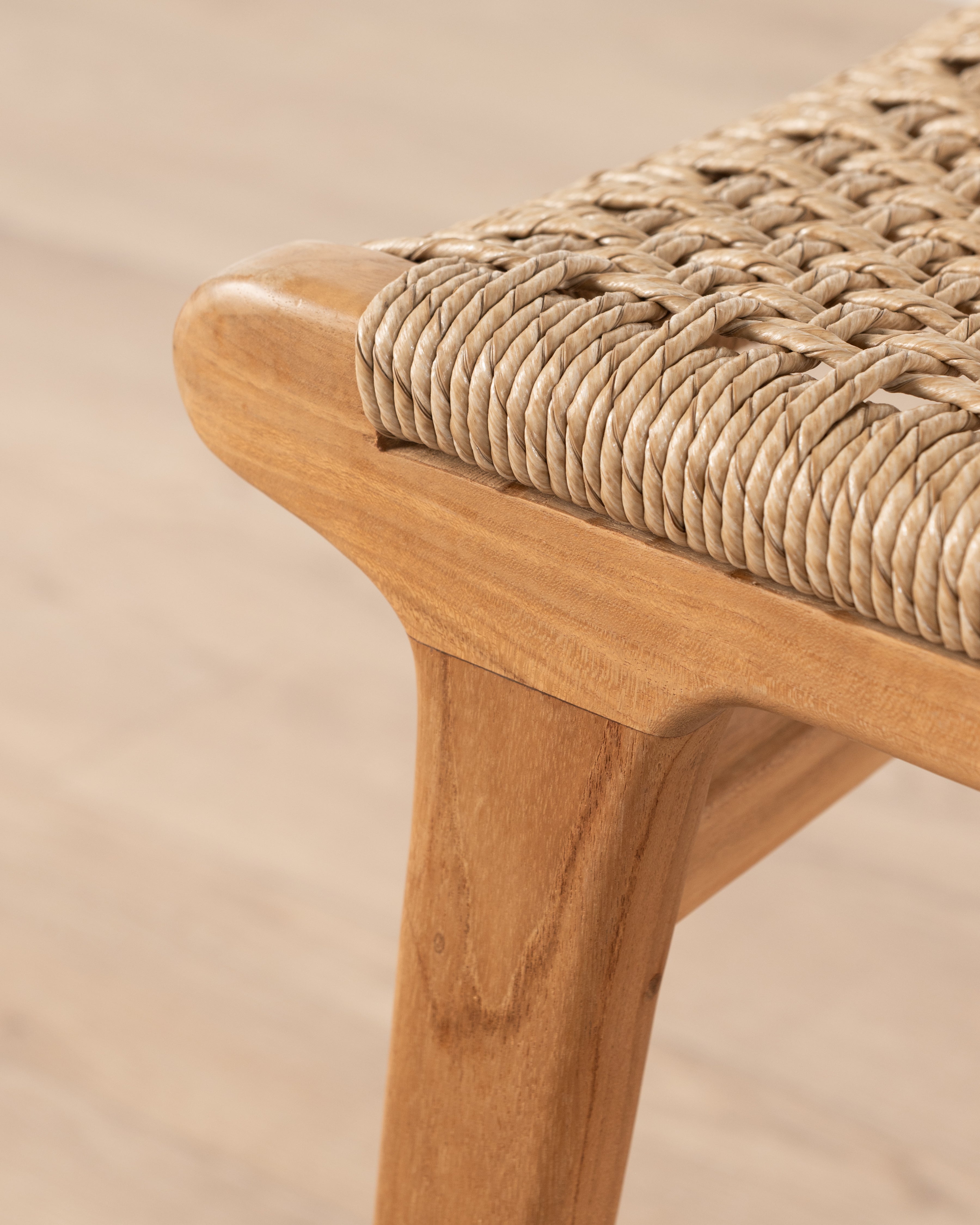 Resort Pemba Counter Chair