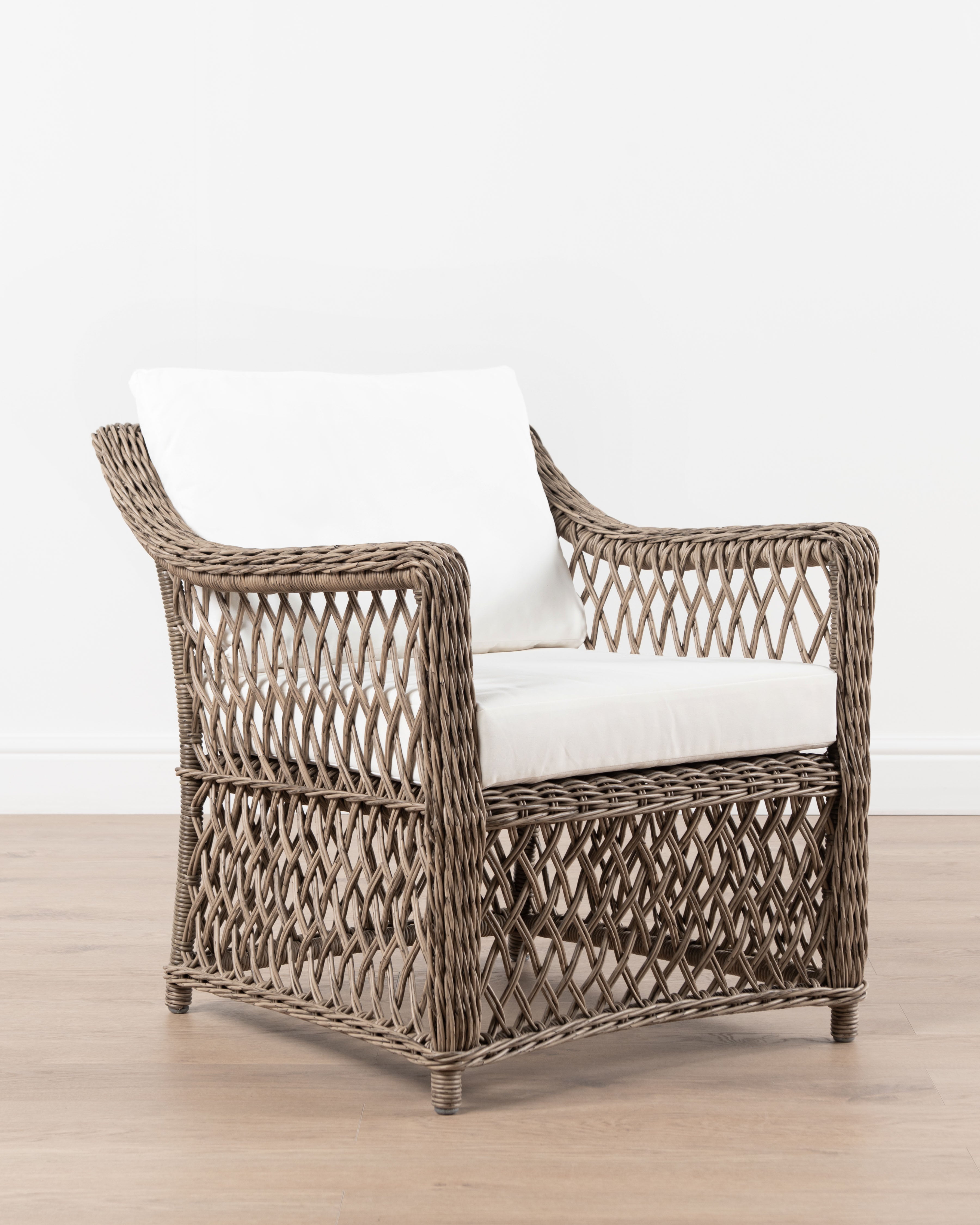 Bakoven Lounge Chair