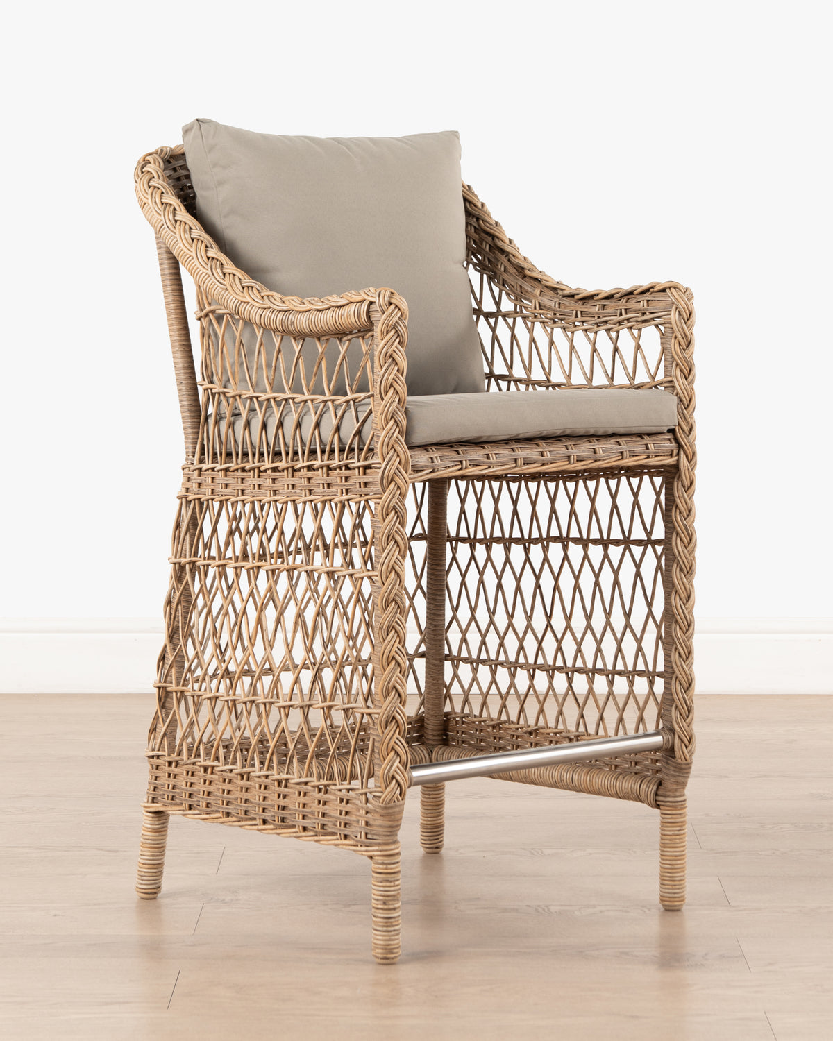 Courtyard Bar Chair