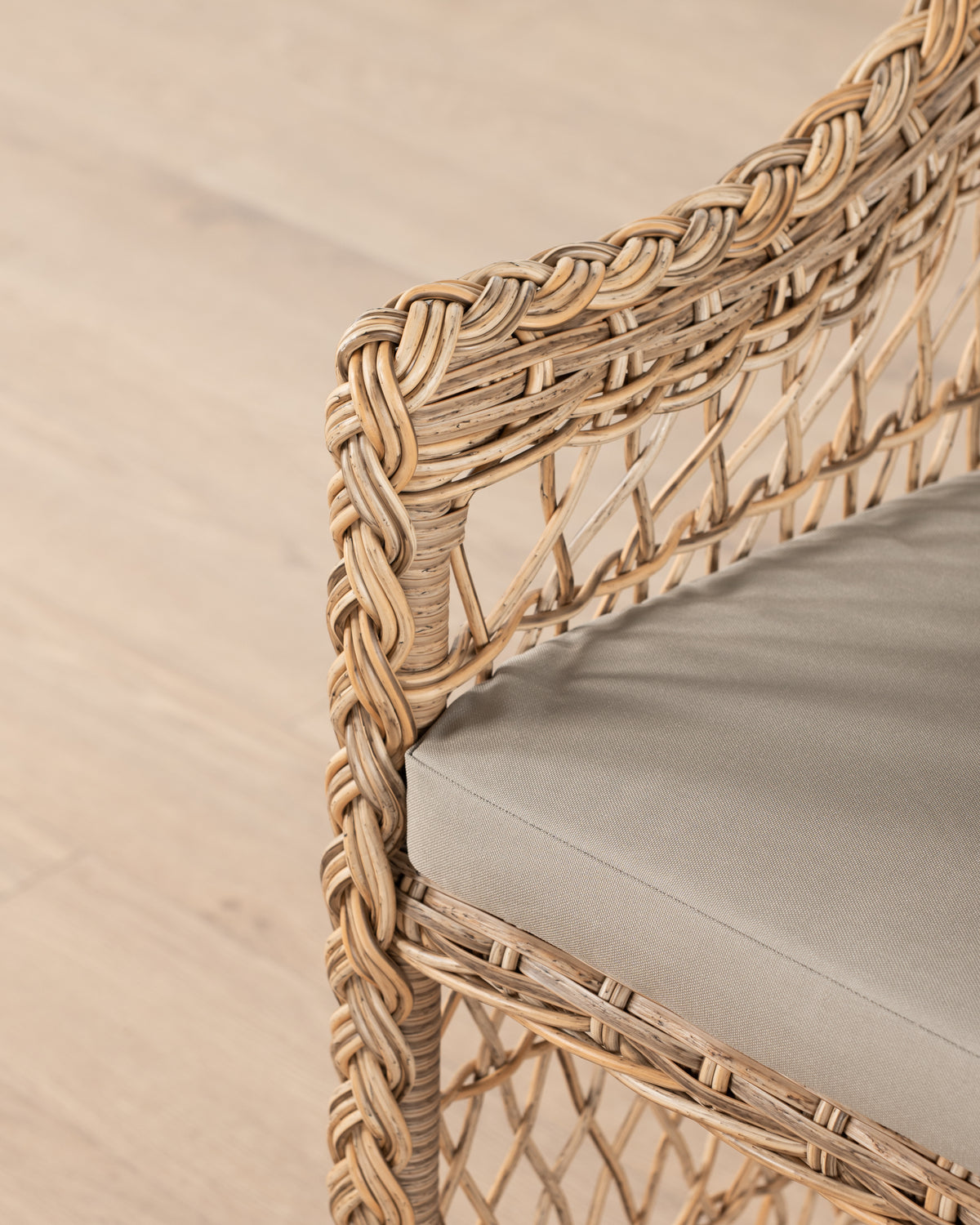 Courtyard Bar Chair