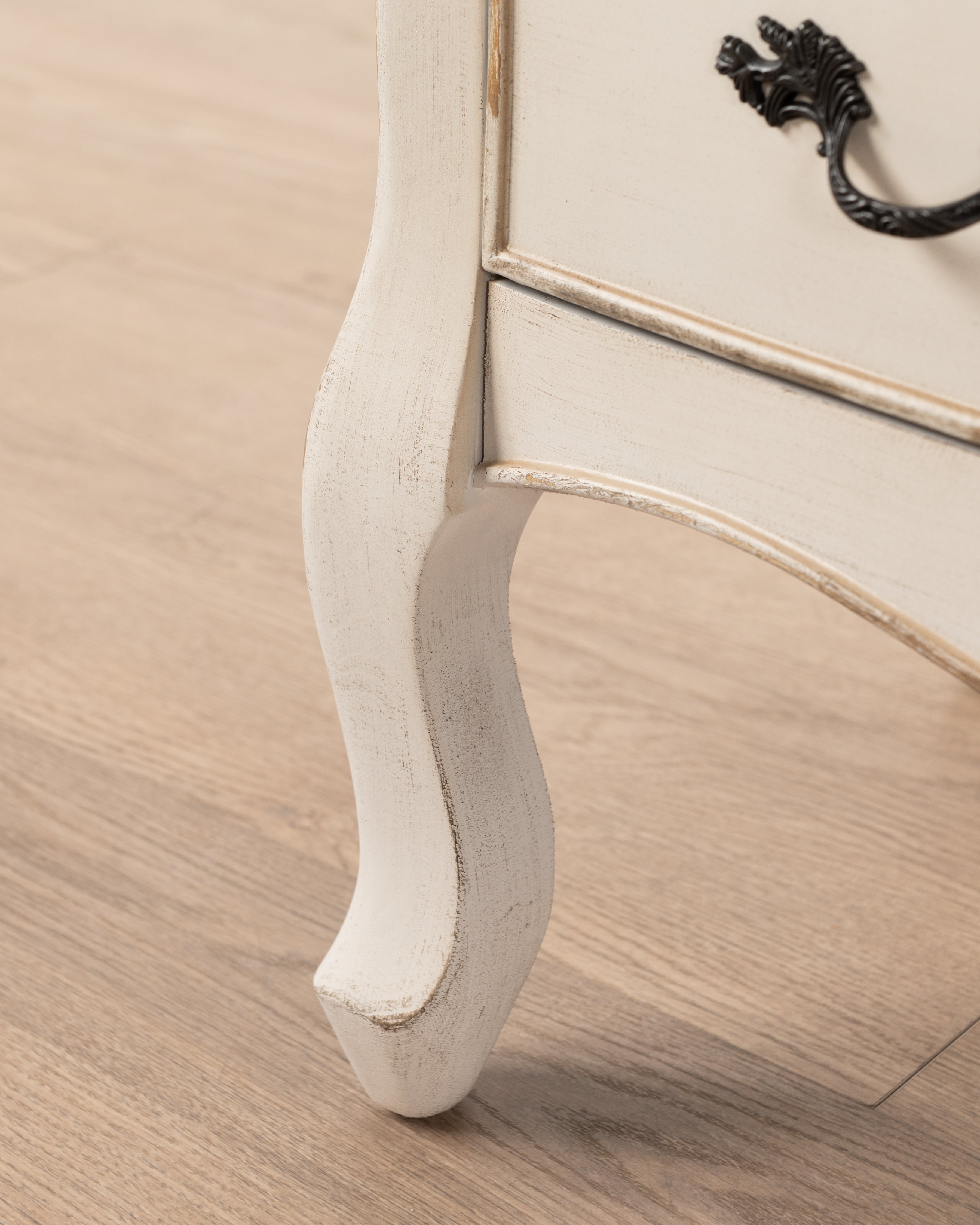 Louise Chest of drawers