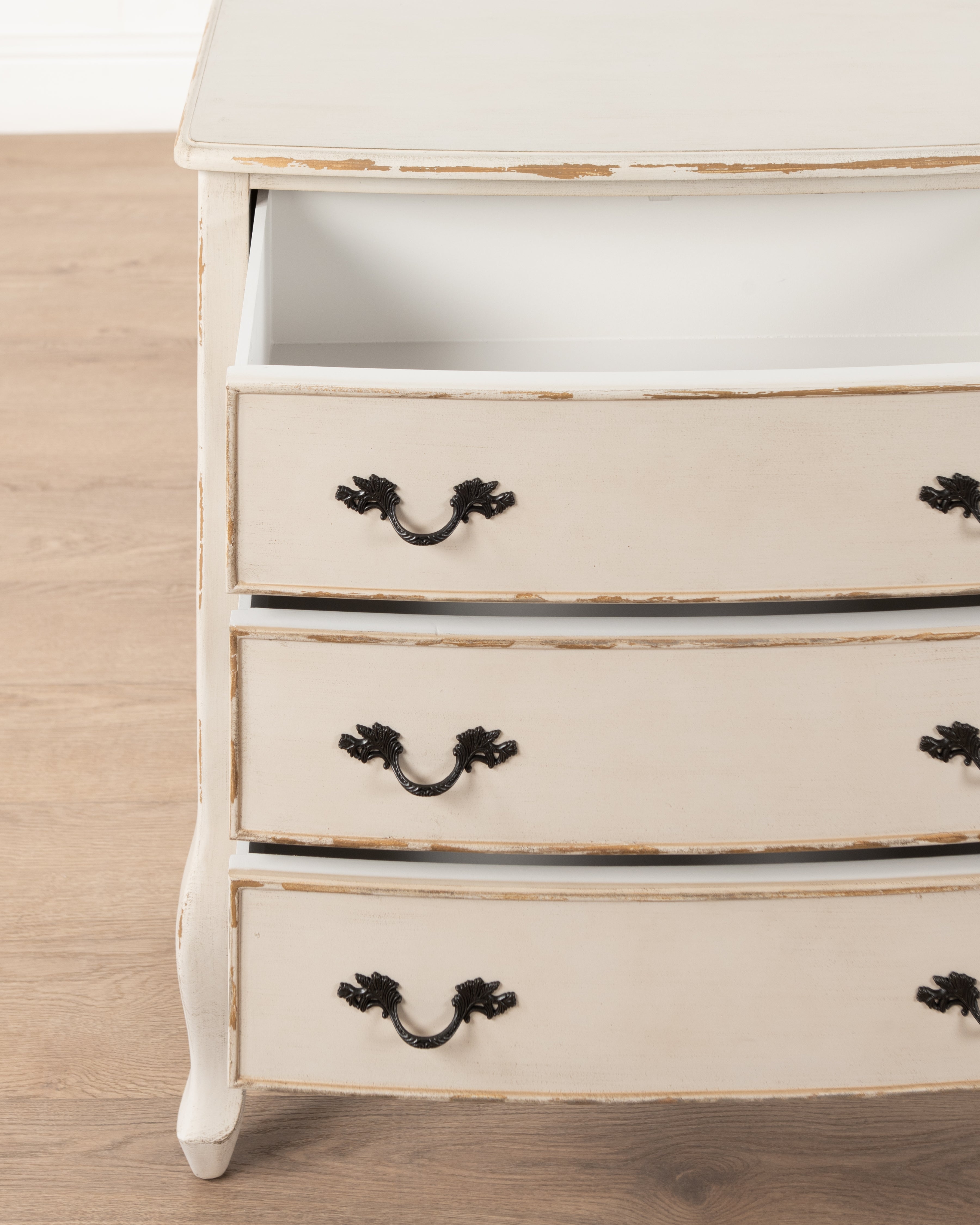 Louise Chest of drawers