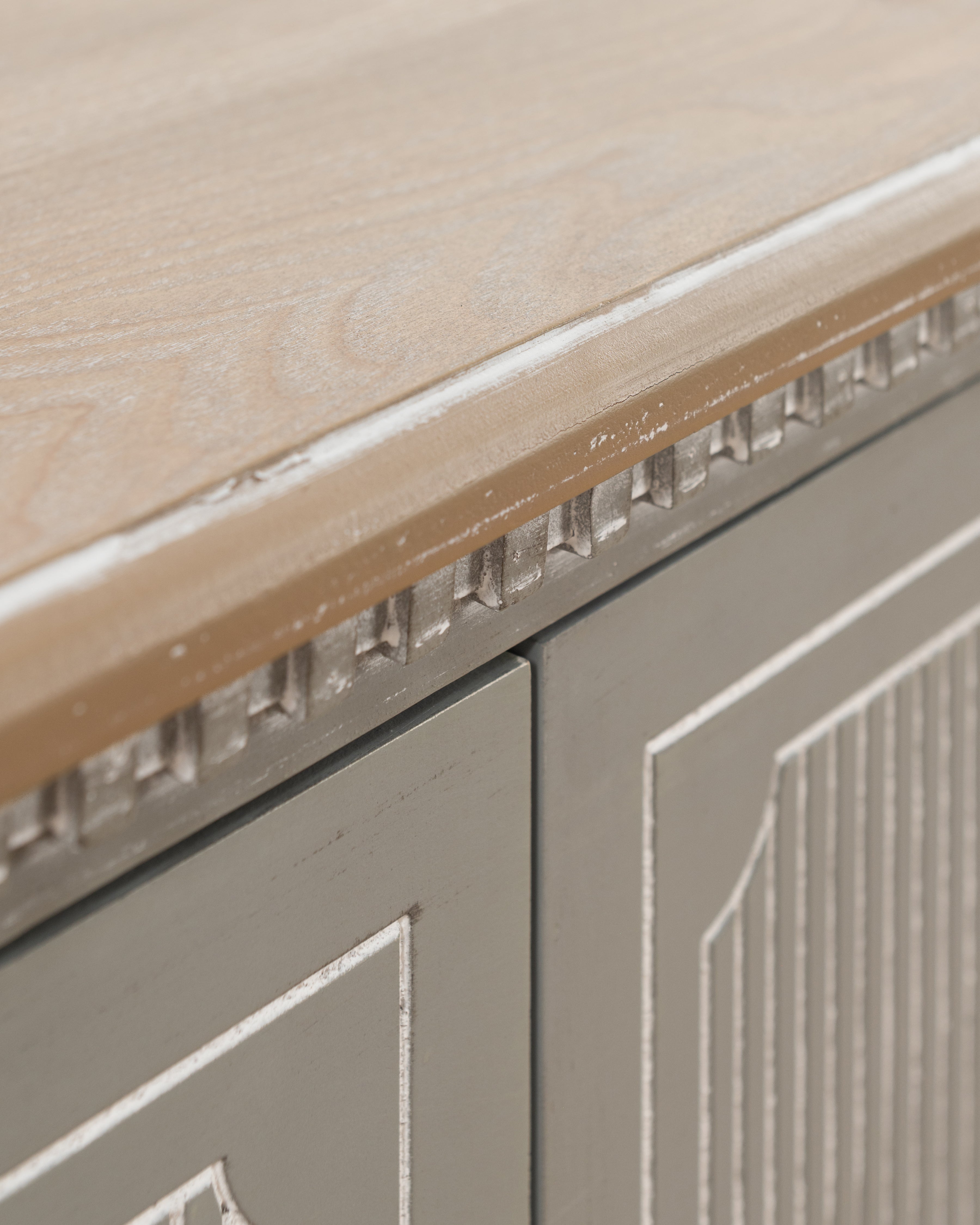 Atelier Phoebe Cabinet