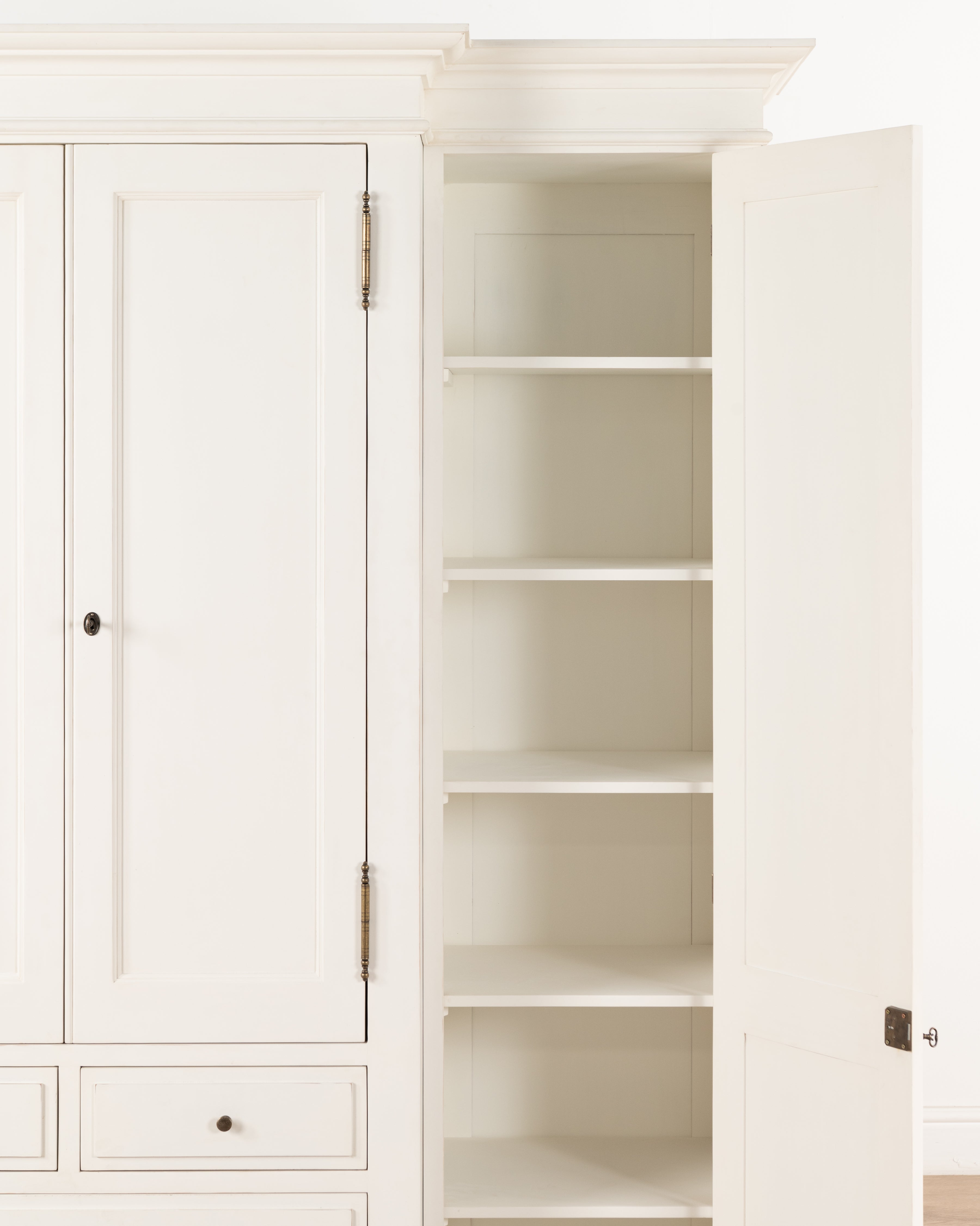 Hampshire 4 Door Wardrobe | 4 Drawers - White
