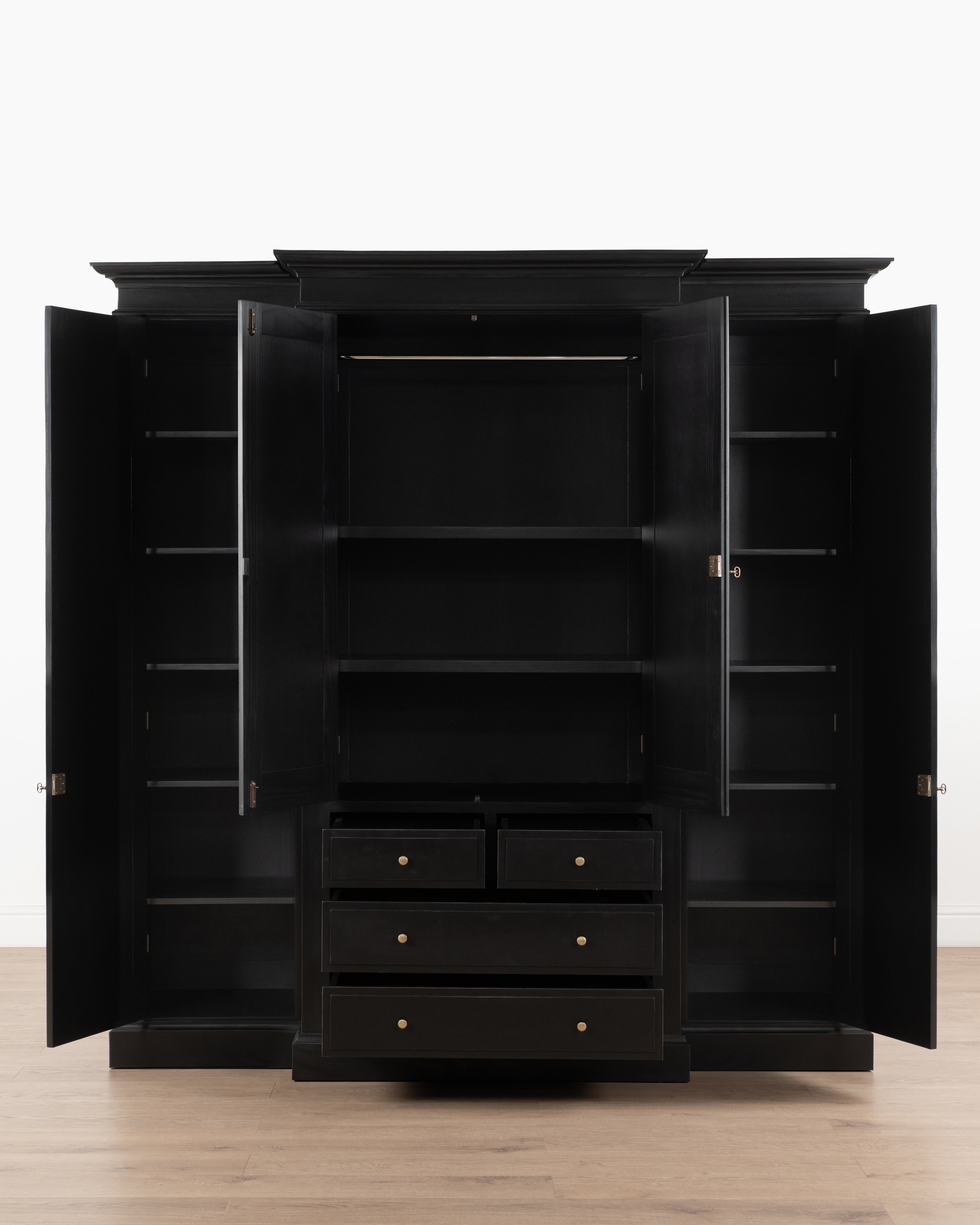 Hampshire Four Door Wardrobe | 4 Drawers
