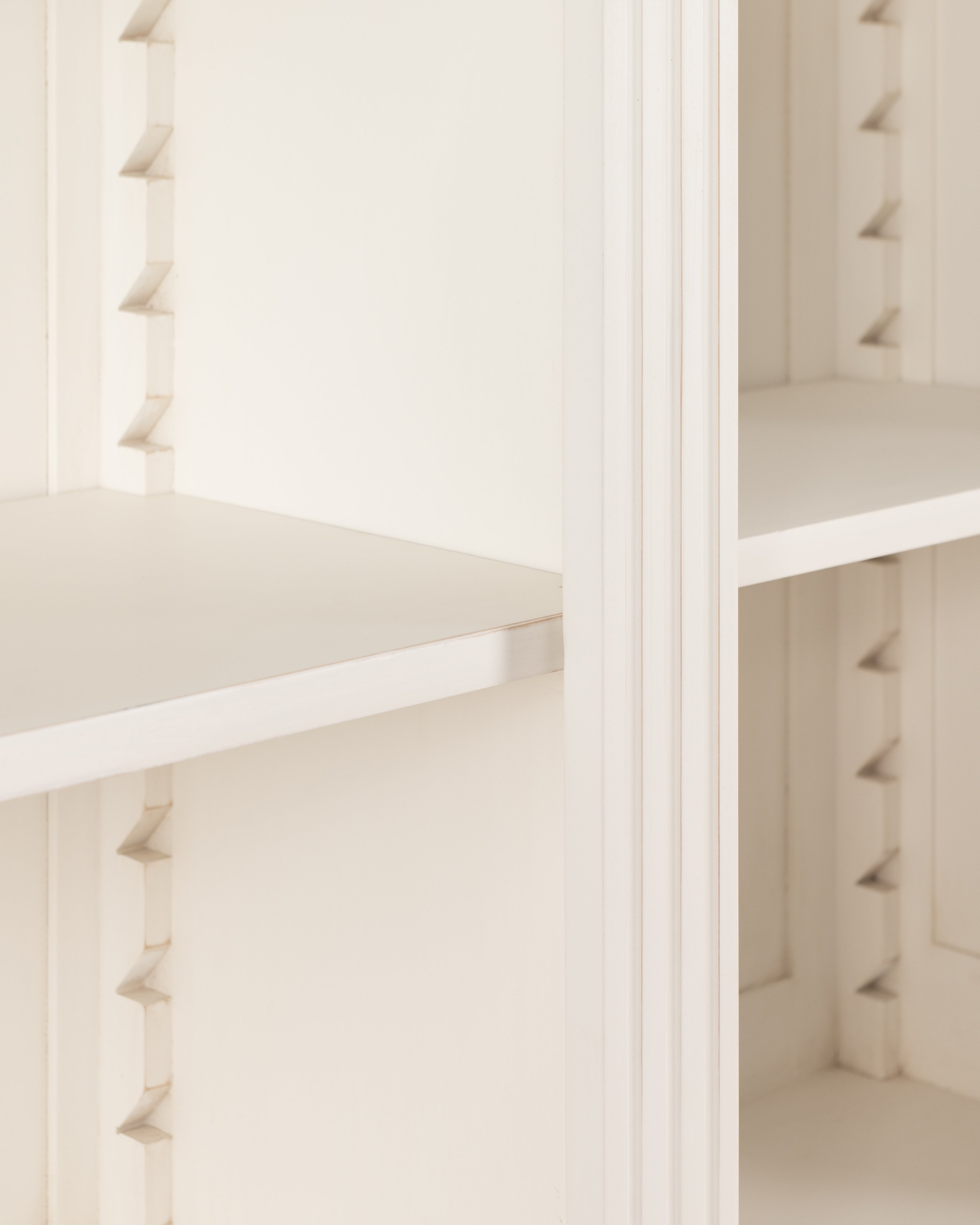 Hampshire Library Bookcase With Drawers