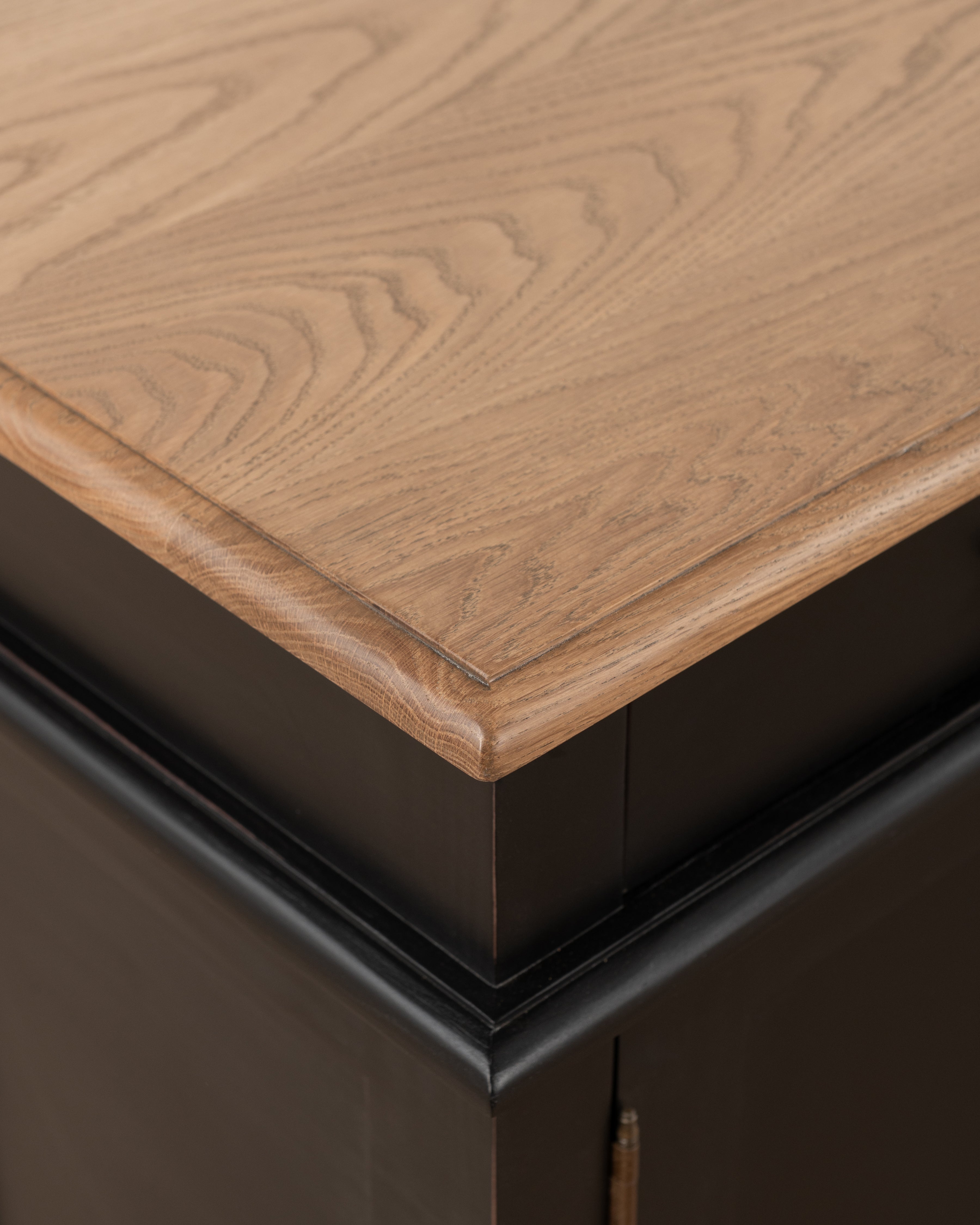 Hampshire Server | Weathered Oak and Black Matt