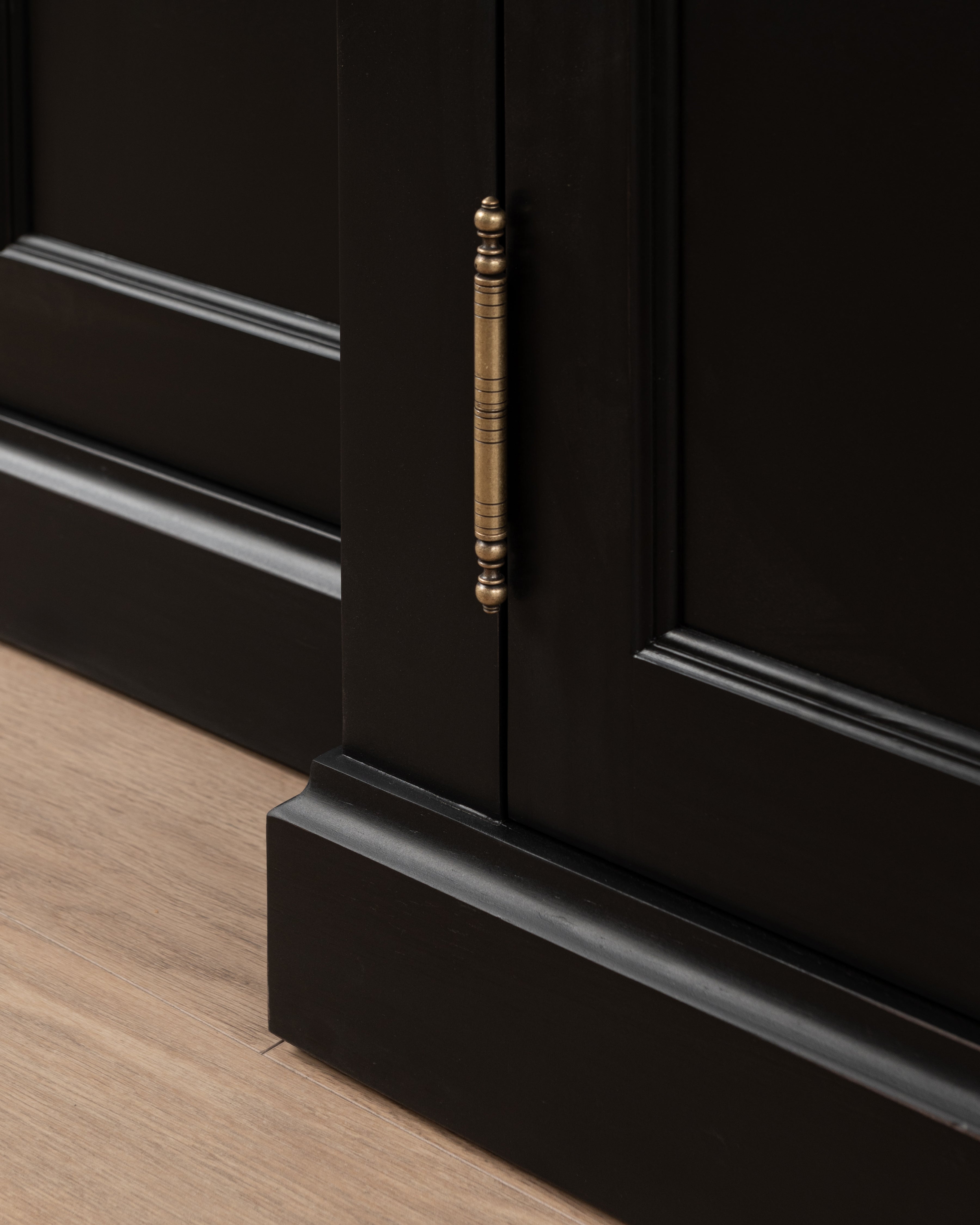 Hampshire Wardrobe | 4 Door - Black