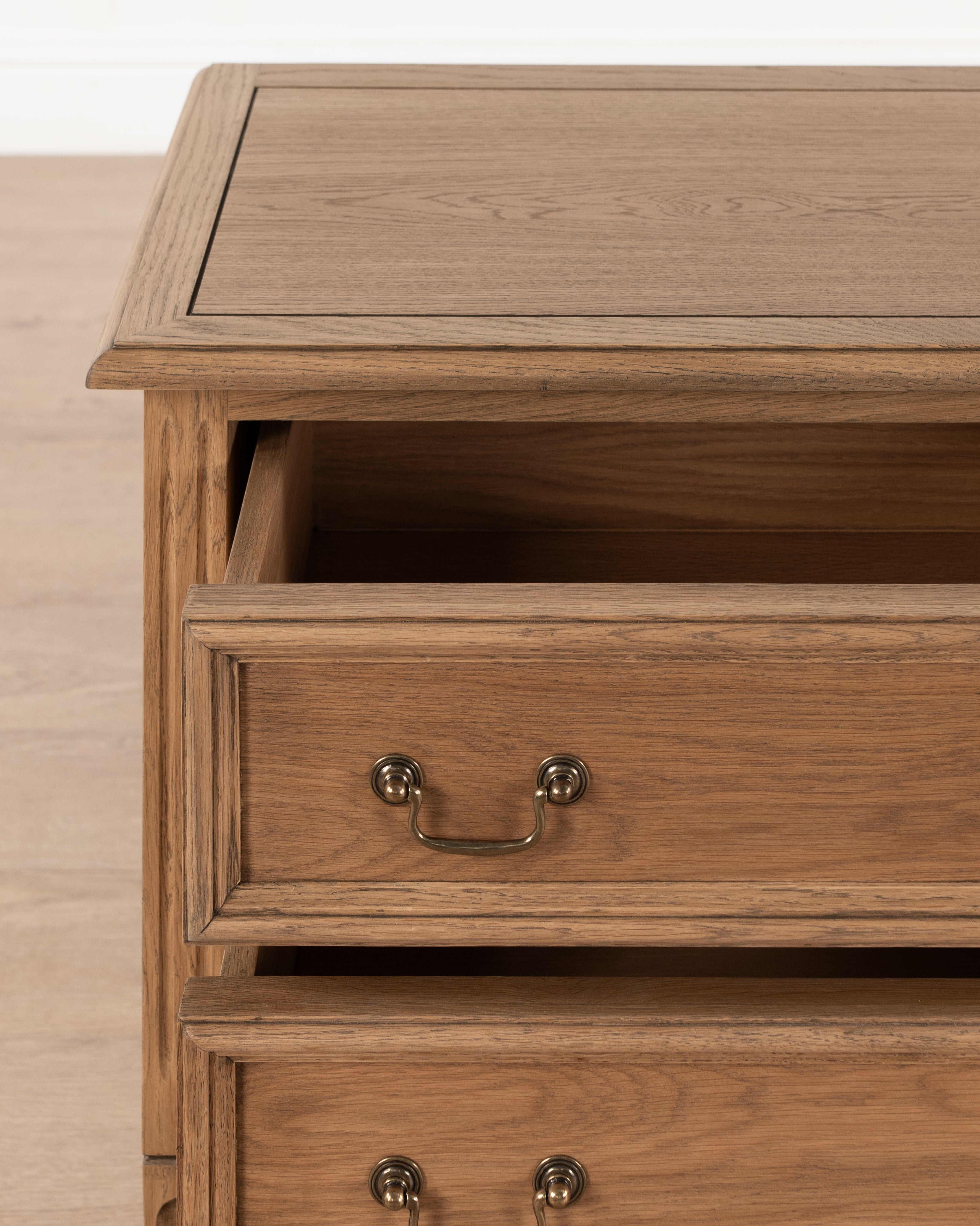 Bordeaux Pedestal | 2 Drawer